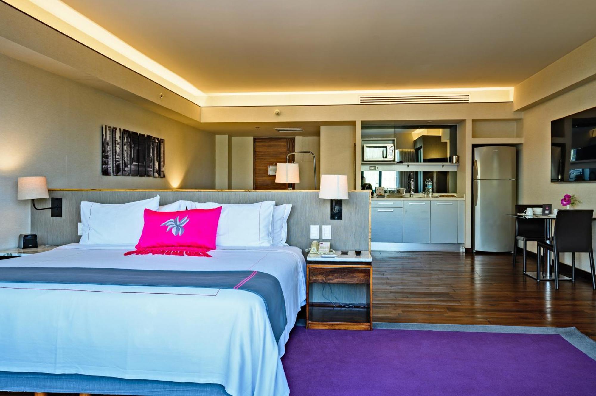 Campos Eliseos Hotel
