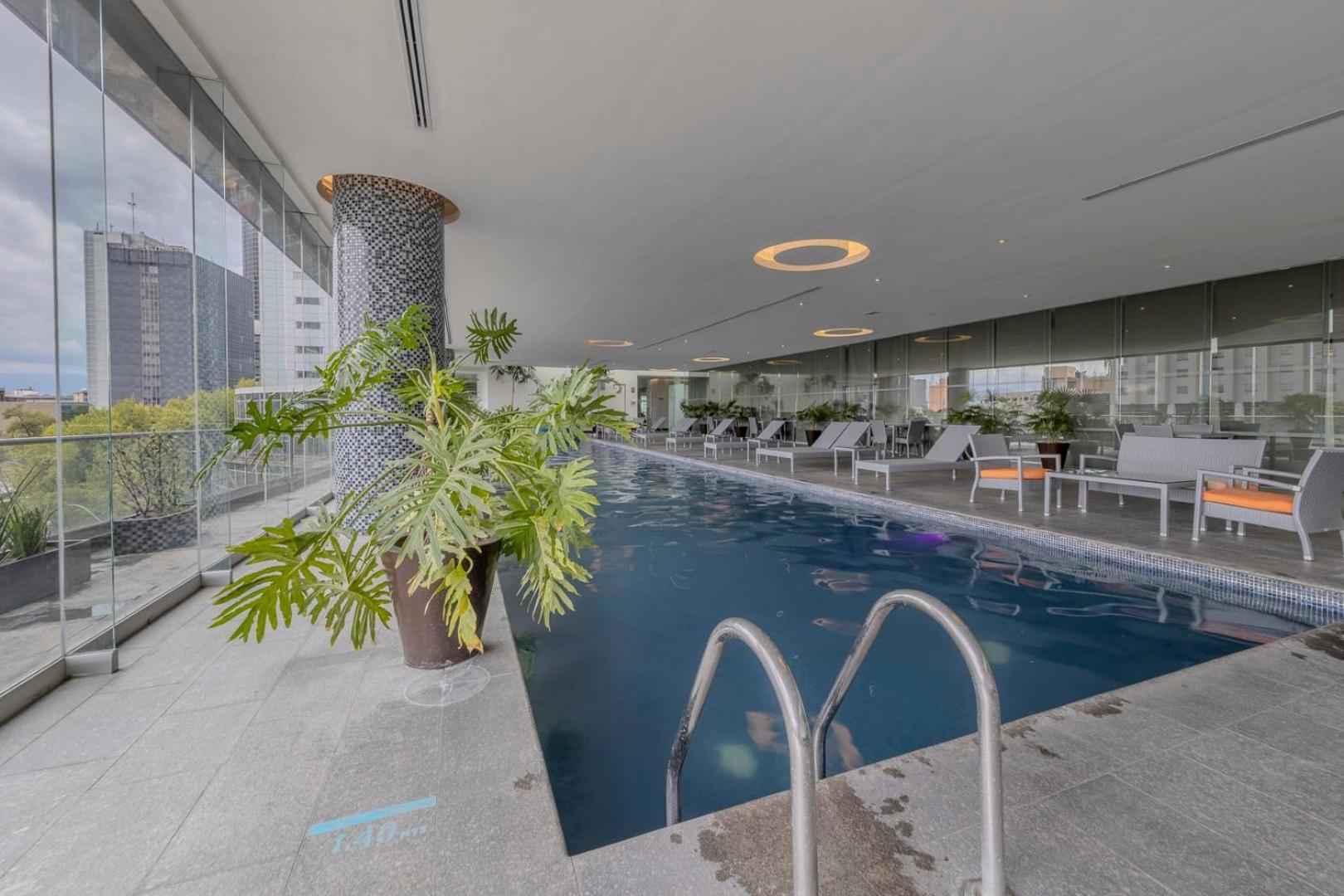 With Reforma View Pool And Jacuzzi