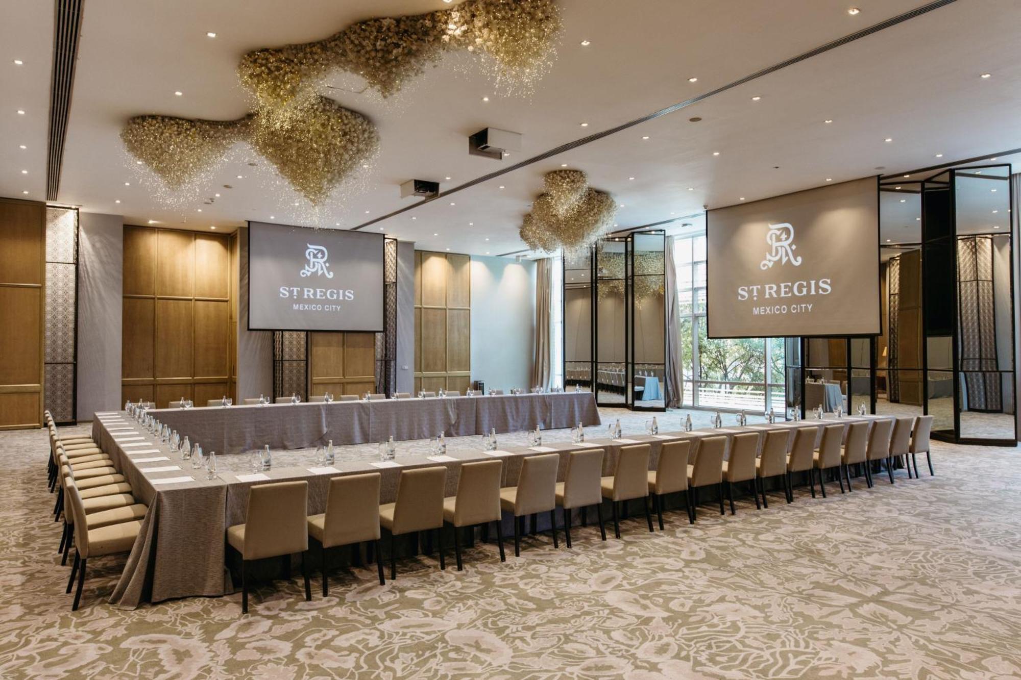 Hotel The St. Regis 5*