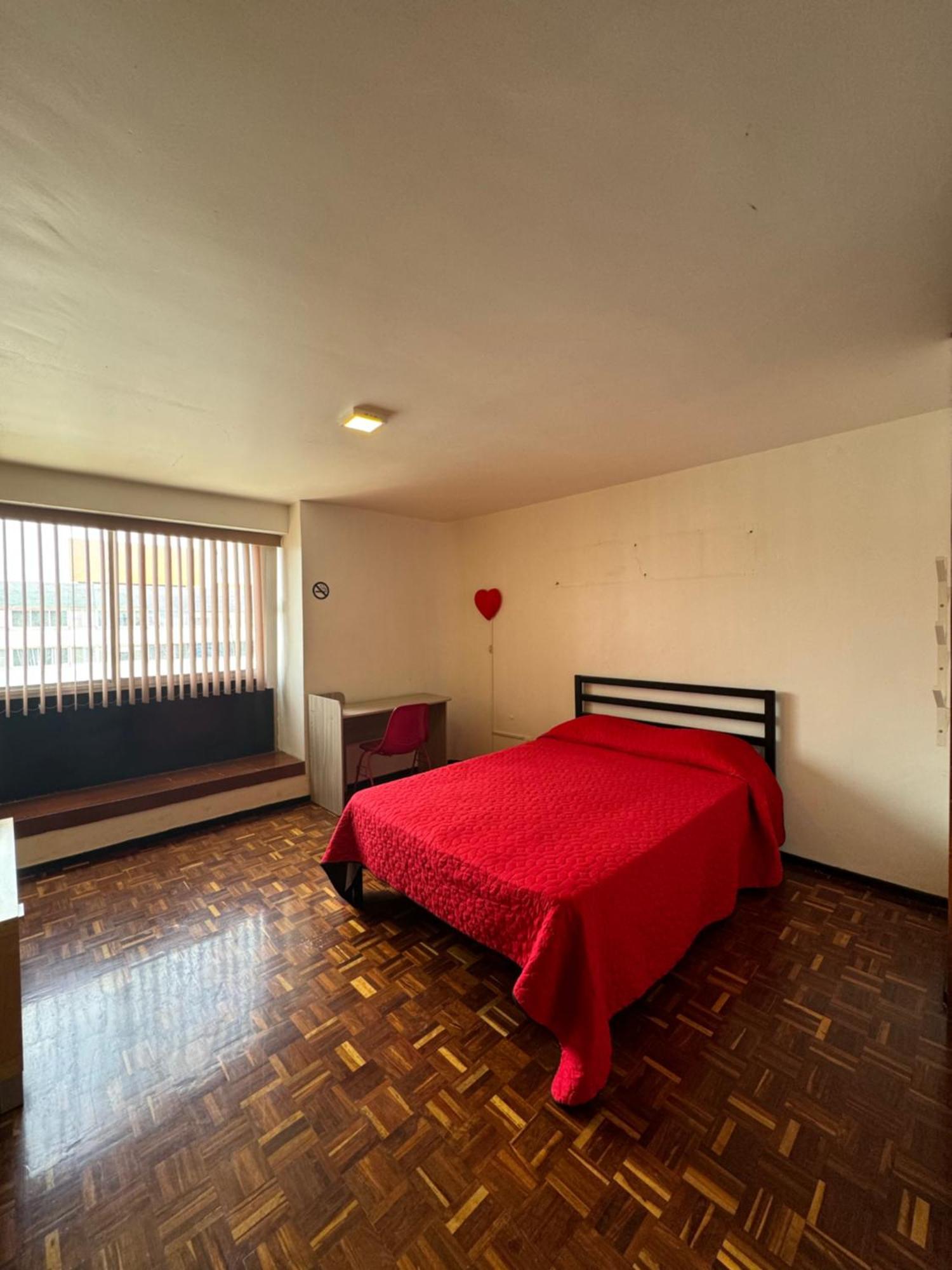 Amplia C/bano Independiente, A Min Del Centro Historico Habitación en casa particular México DF