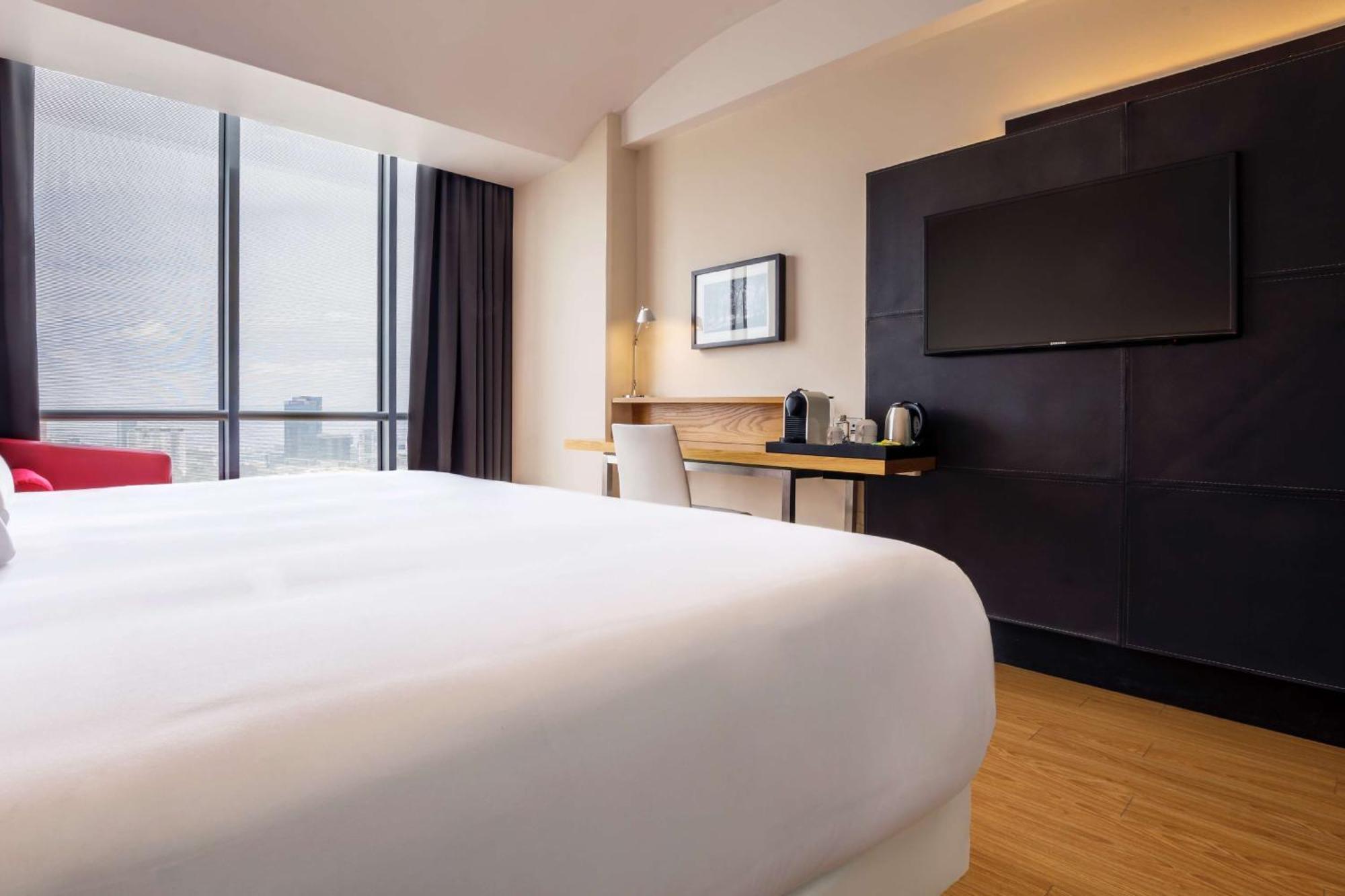 Nh Collection Santa Fe 5* Mexico City