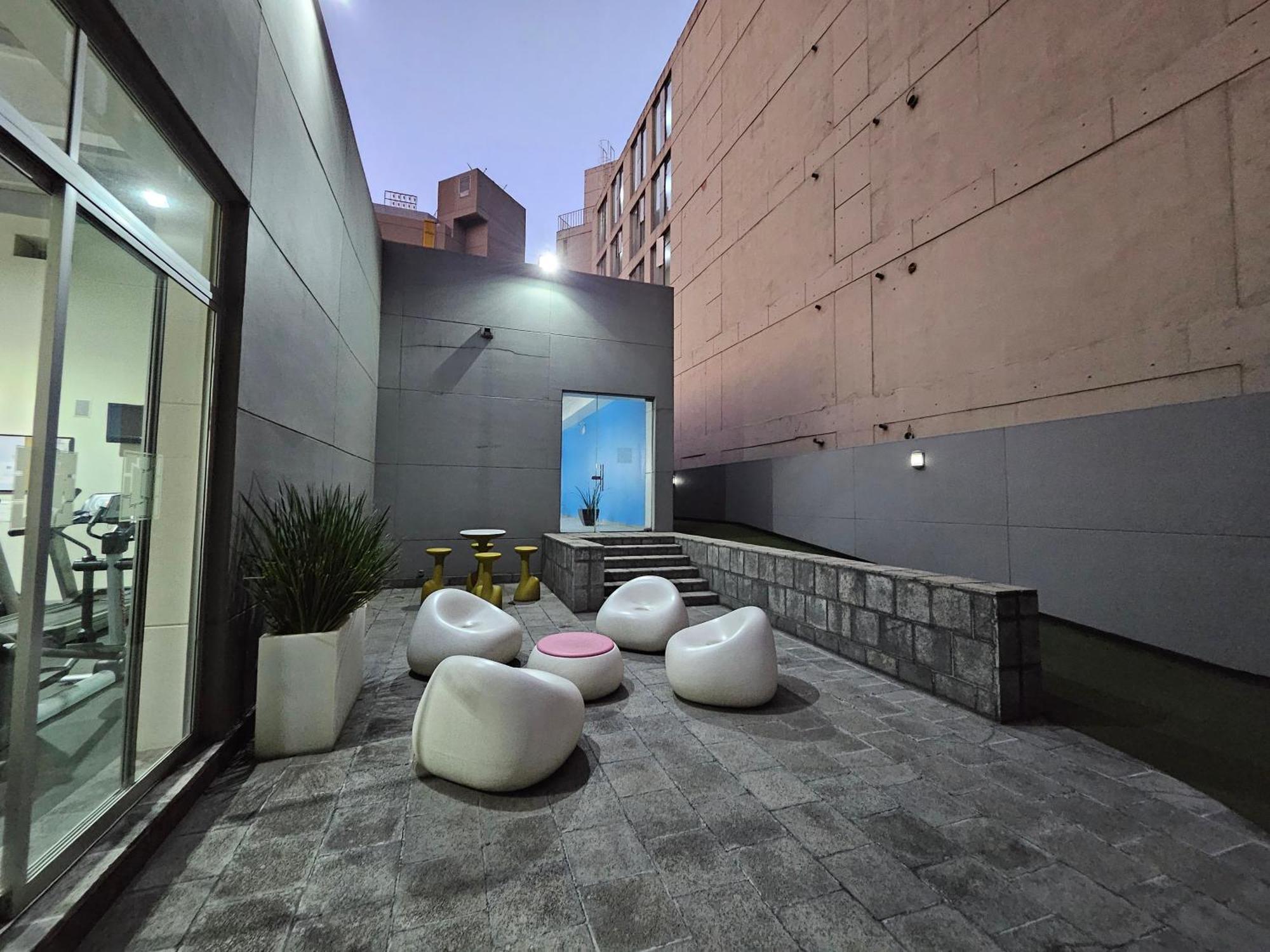Urban Living Puerta Alameda Bed & Breakfast Mexico City