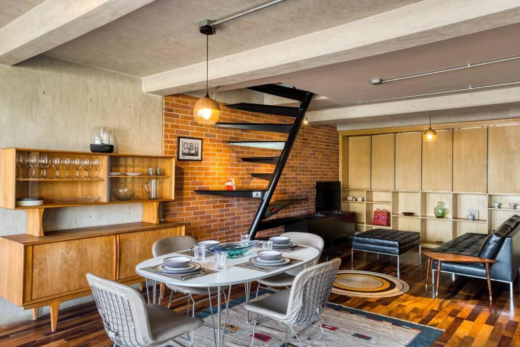 Apartamento Mid Century Loft