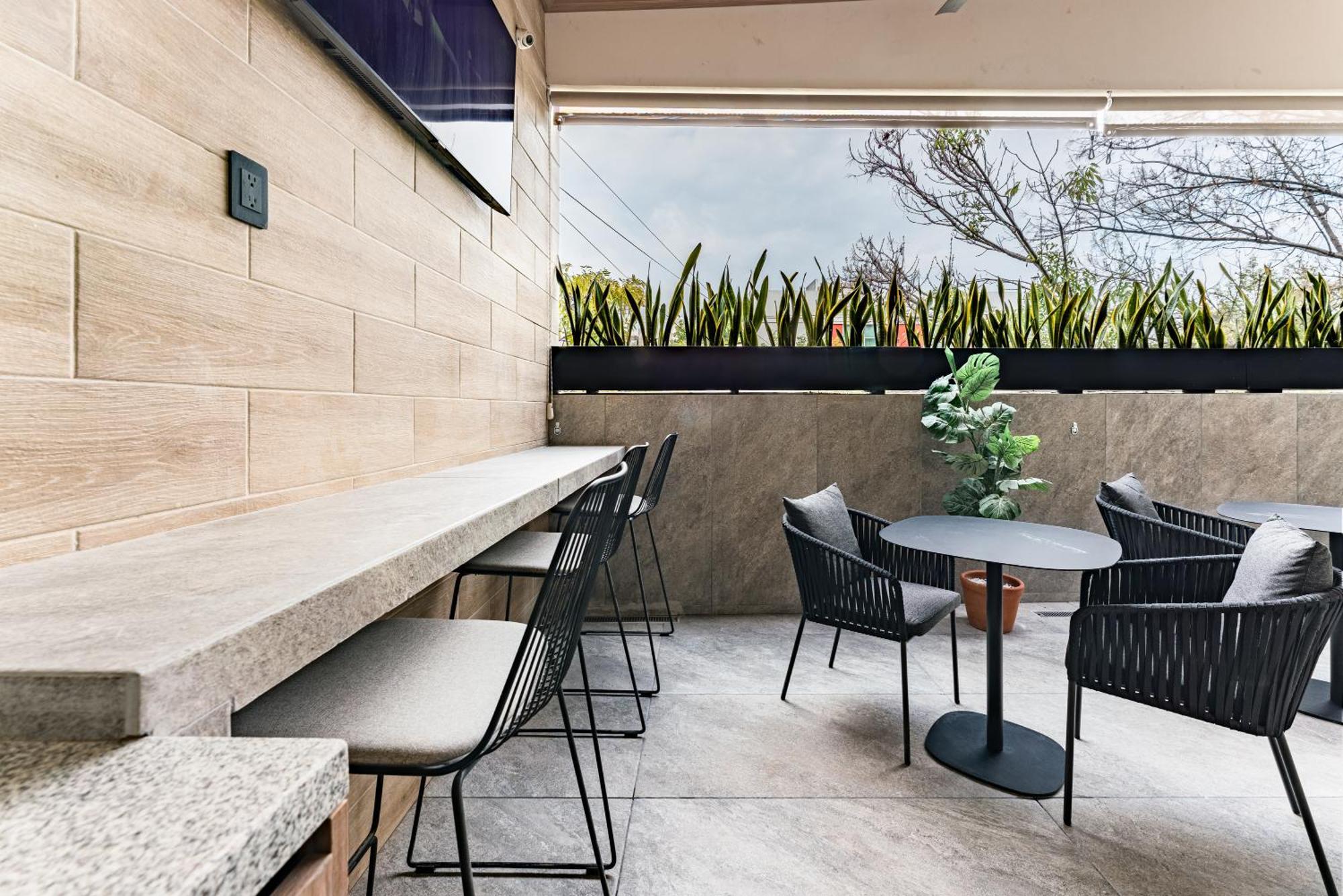 The Boutique 187 By Vh *