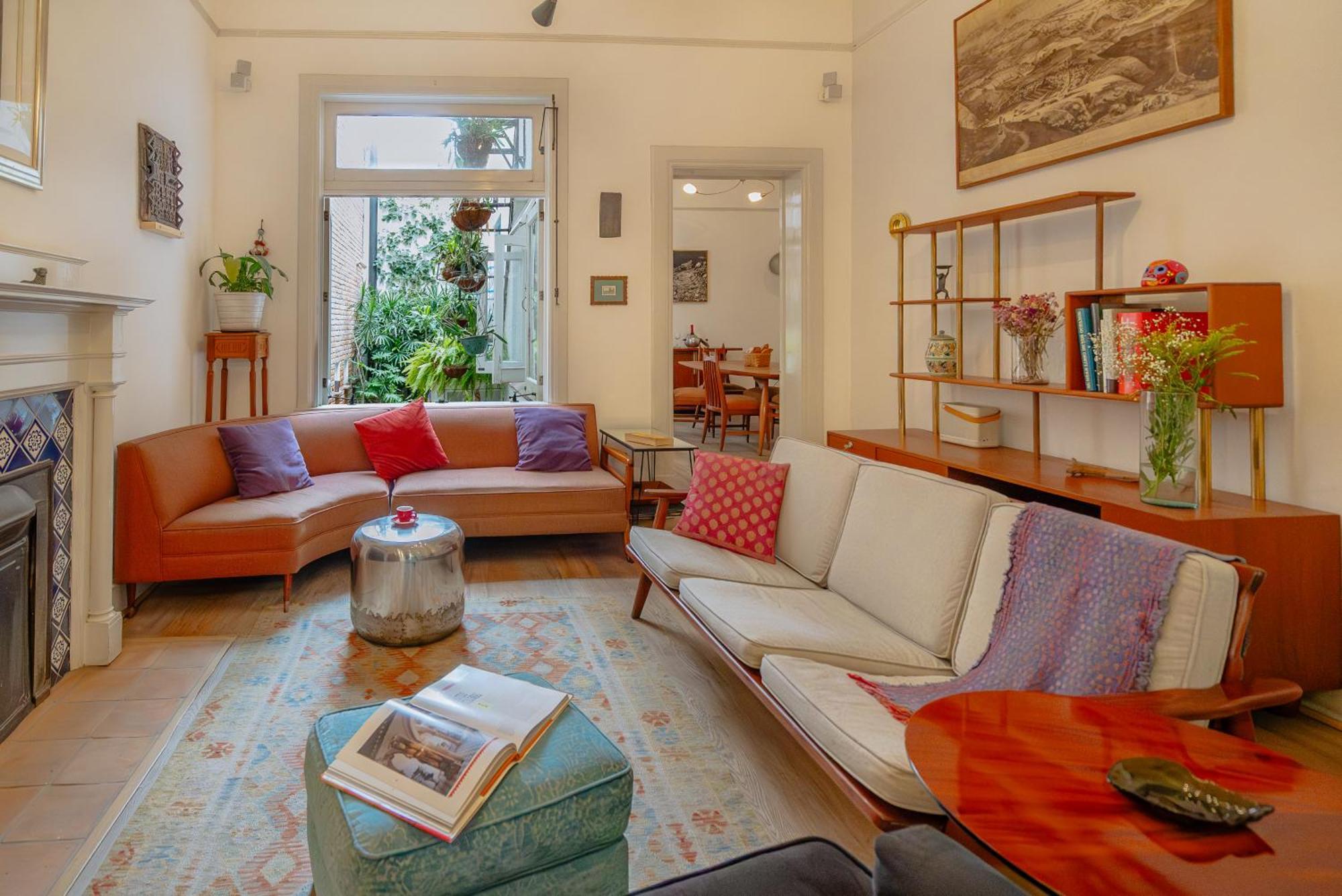 Villa Casa Chapulin-mexican Eclectic In Roma Norte