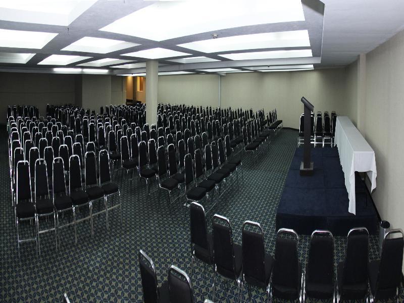 Hotel Krystal Urban Aeropuerto Ciudad De