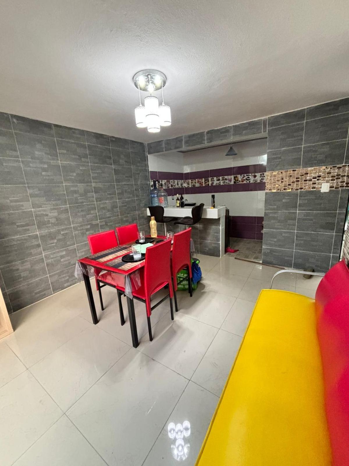 Hermoso Departamento Remodelado! Apartamento