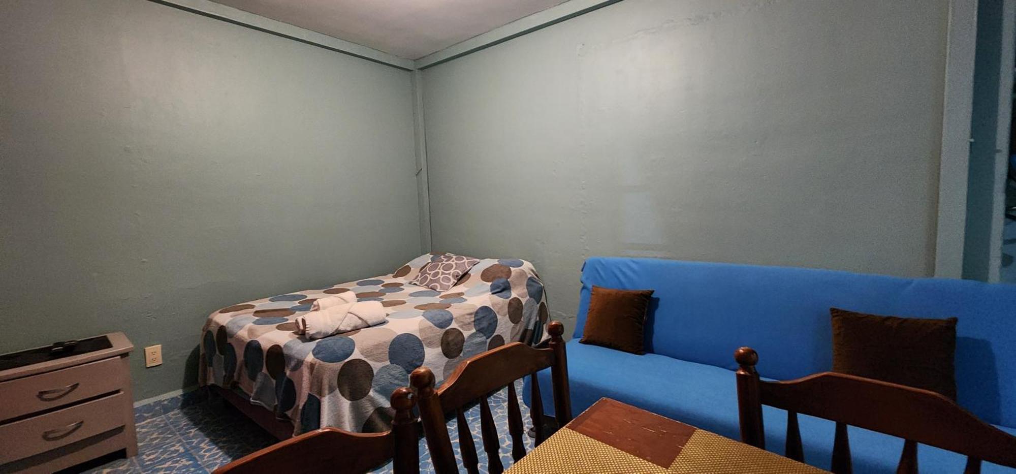 Guest house Departamentos Muy Cercanos Al Aeropuerto T2 Wifi Free *