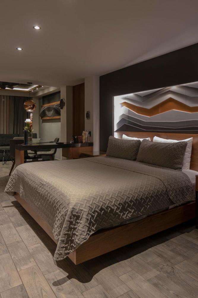 Mine Aparthotel