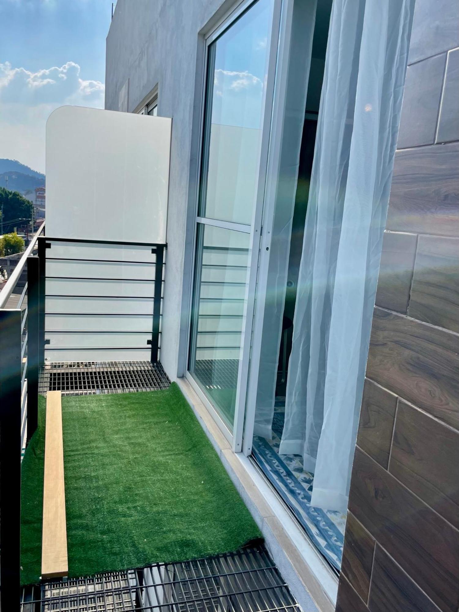 Habitación en casa particular Privada Con Balcon En Zona Norte Cmdx *