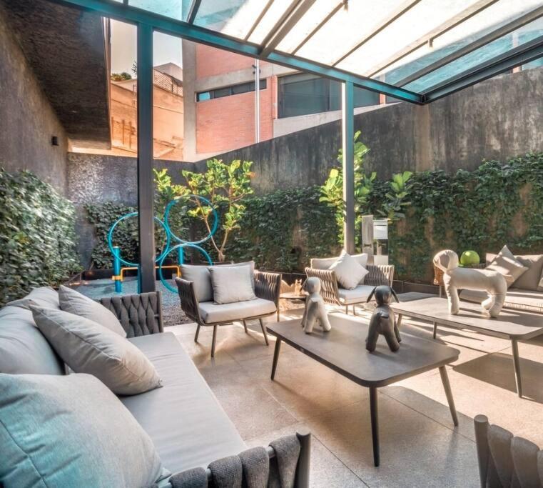 Ultimate Getaway In Luxe Apartamento