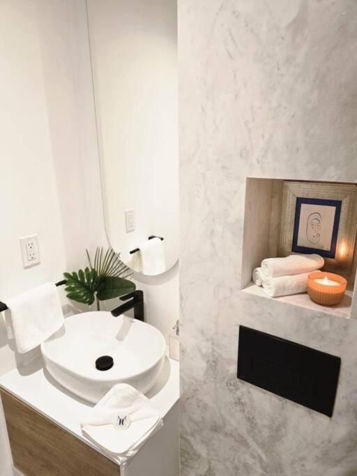 Ultimate Getaway In Luxe Apartamento *