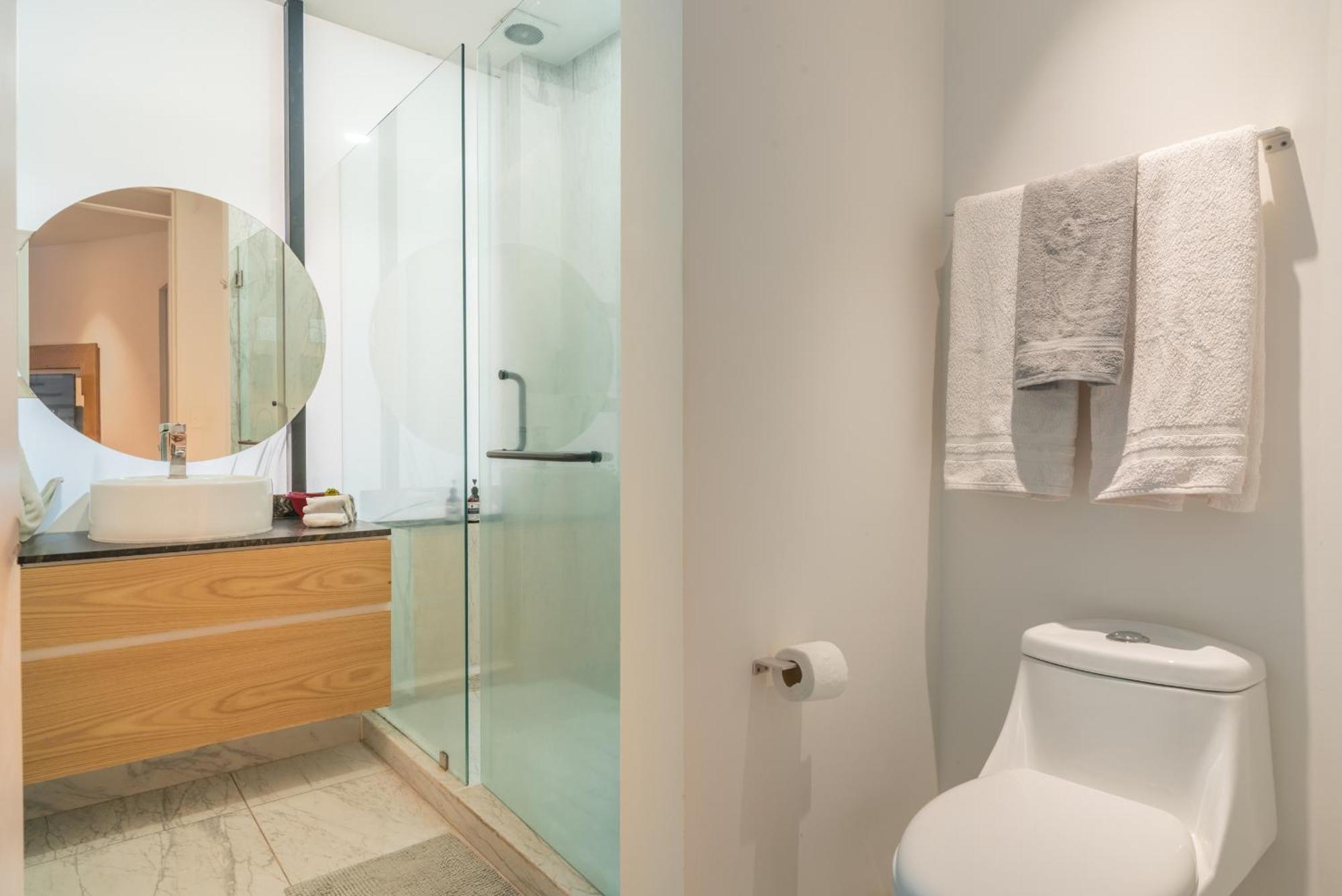 Hotel Quiet Stylish Studio, Smart Tv, Six Flags 1k *