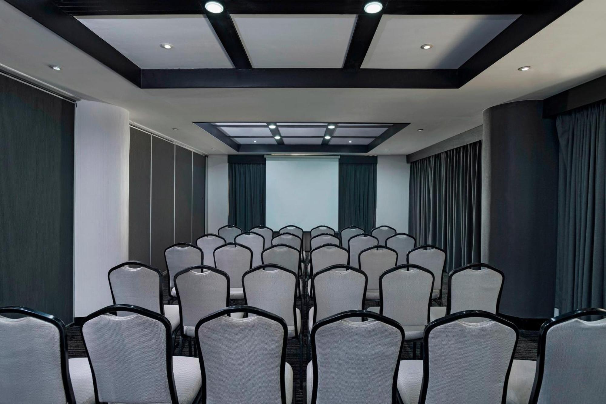Le Meridien Hotel