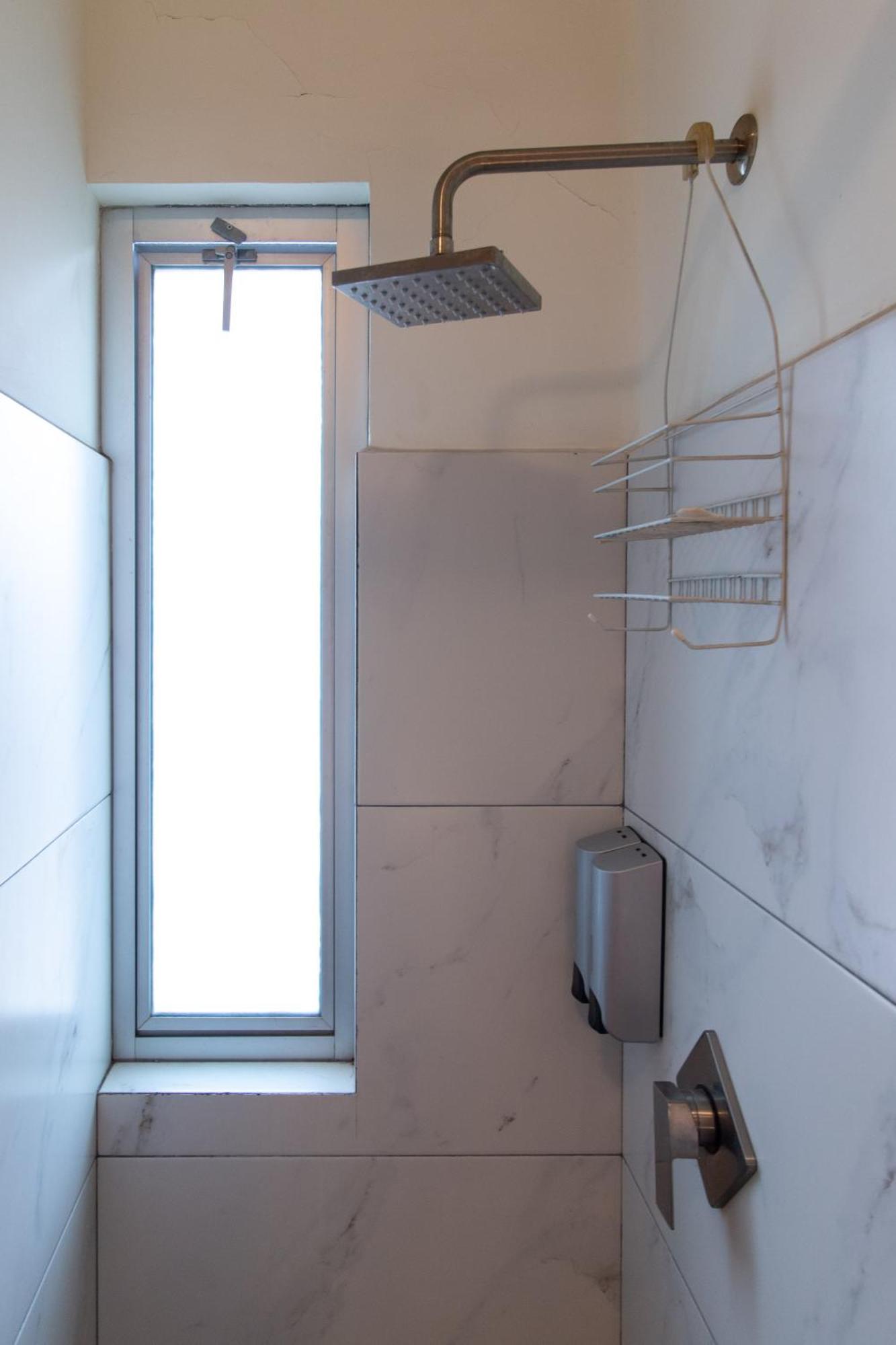 Departamento Remodelado Y Compartido En Roma Sur, Cerca Centro Medico México DF