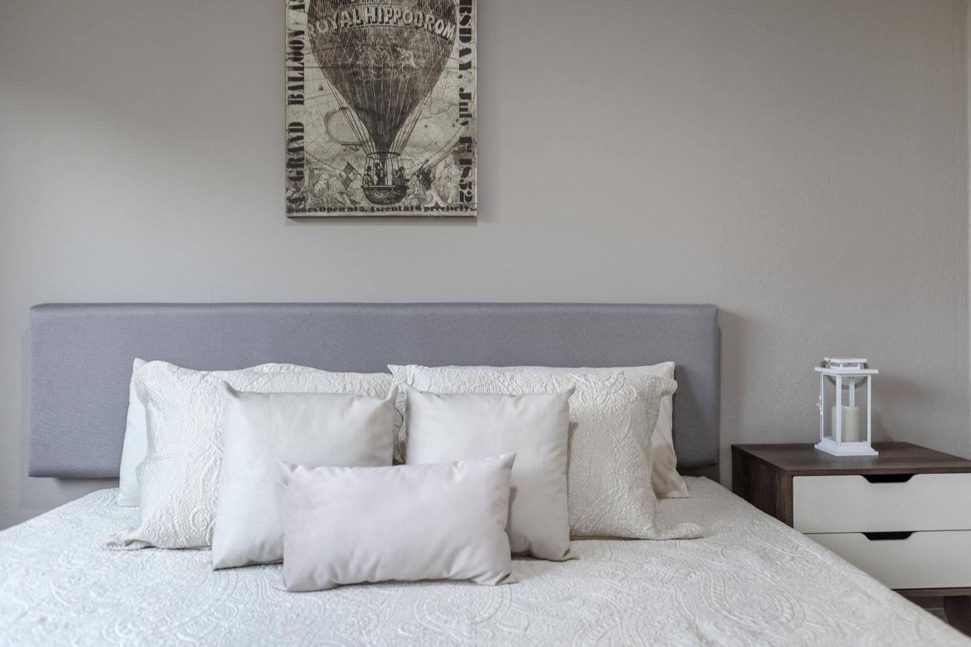Apartment Bright & Stylish In Roma Condesa Sleeps 7 Mexico City