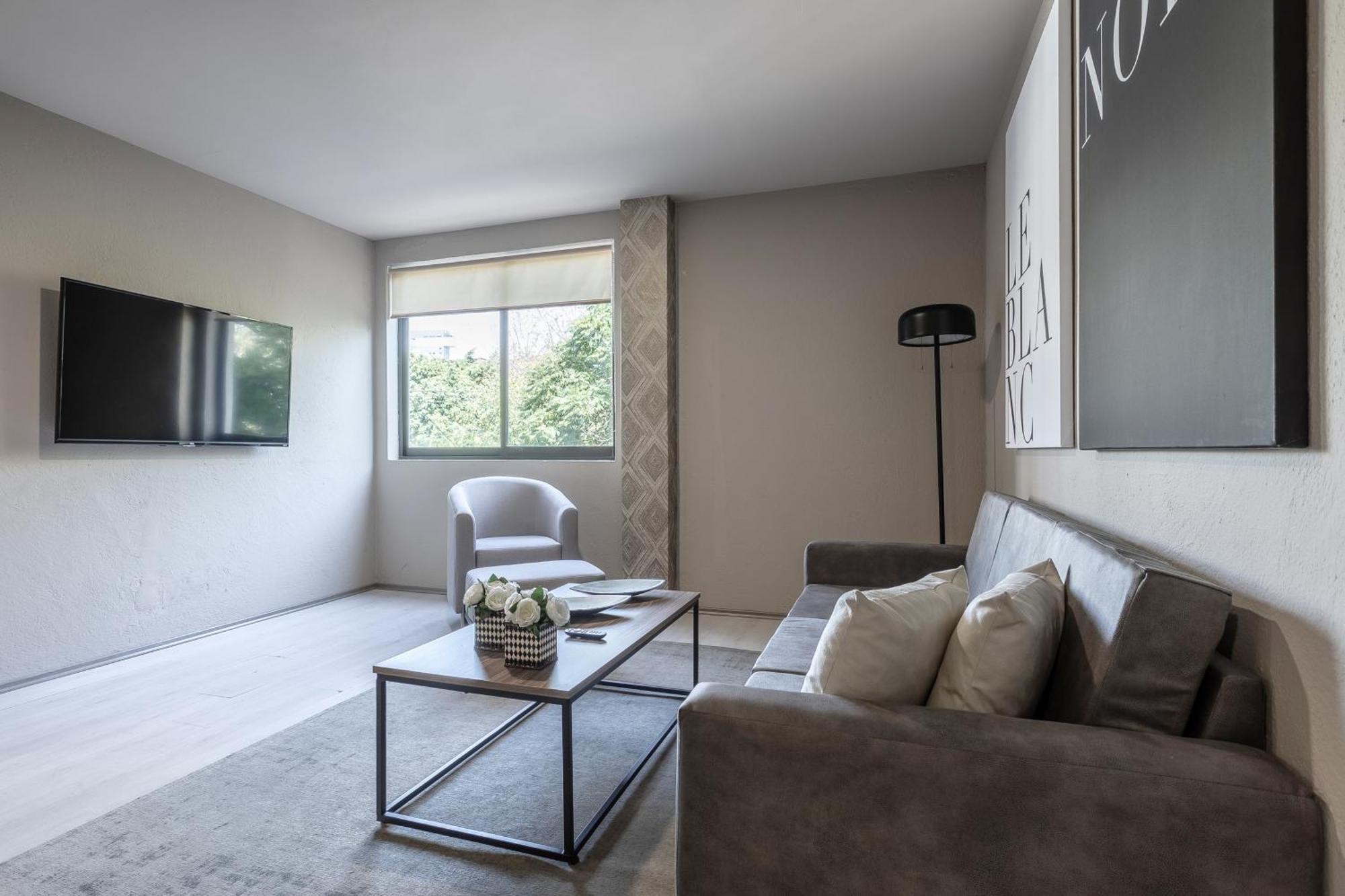 Bright & Stylish In Roma Condesa Sleeps 7 * Mexico City