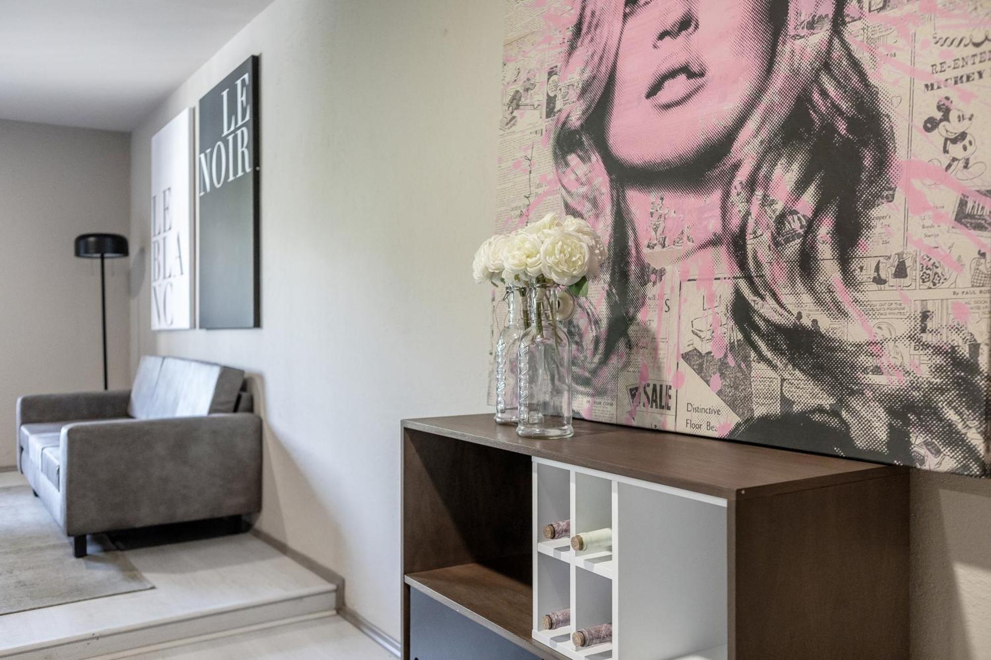 Bright & Stylish In Roma Condesa Sleeps 7 Mexico City