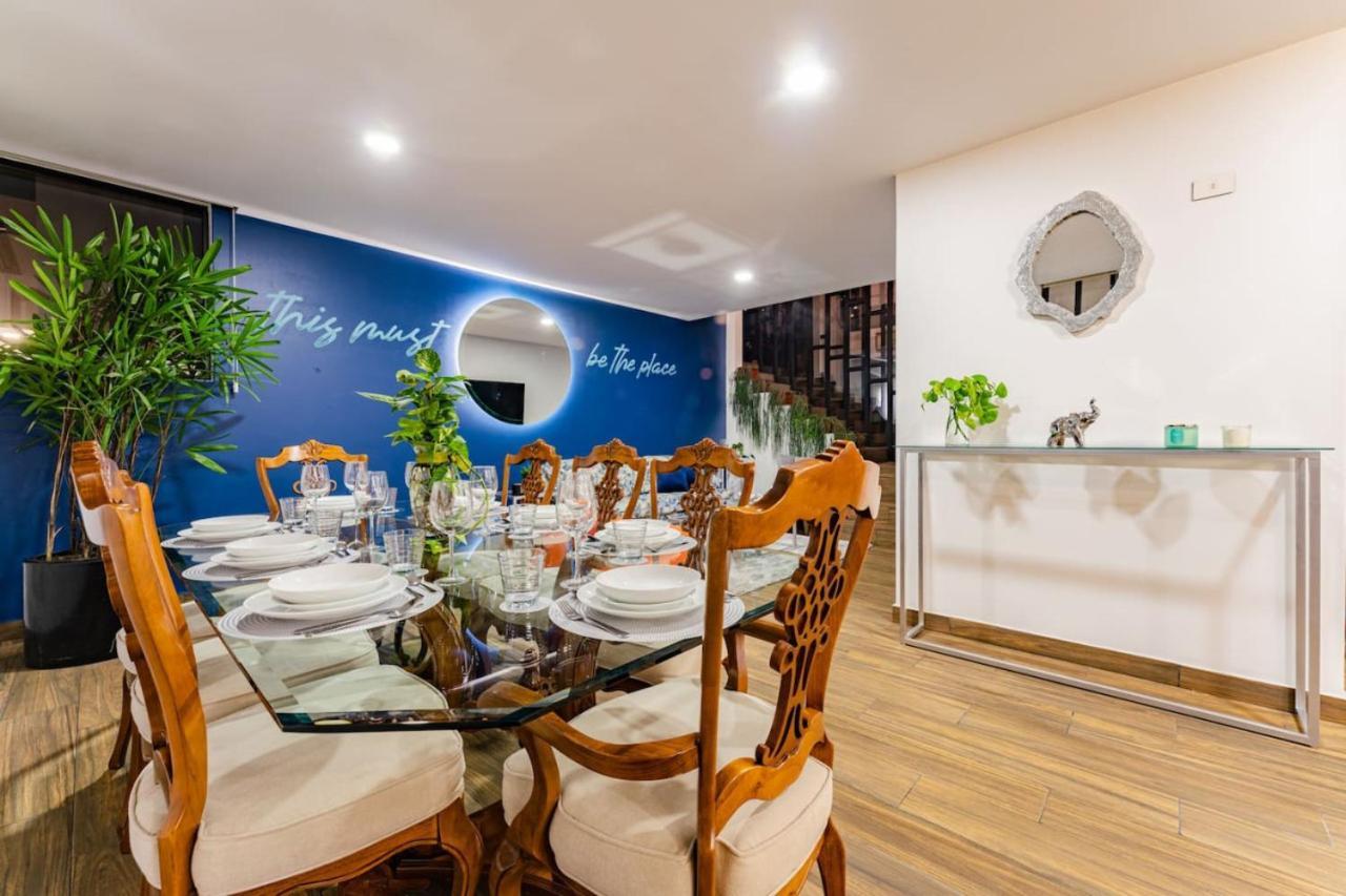 Luxury Skyview Ph Apartment *