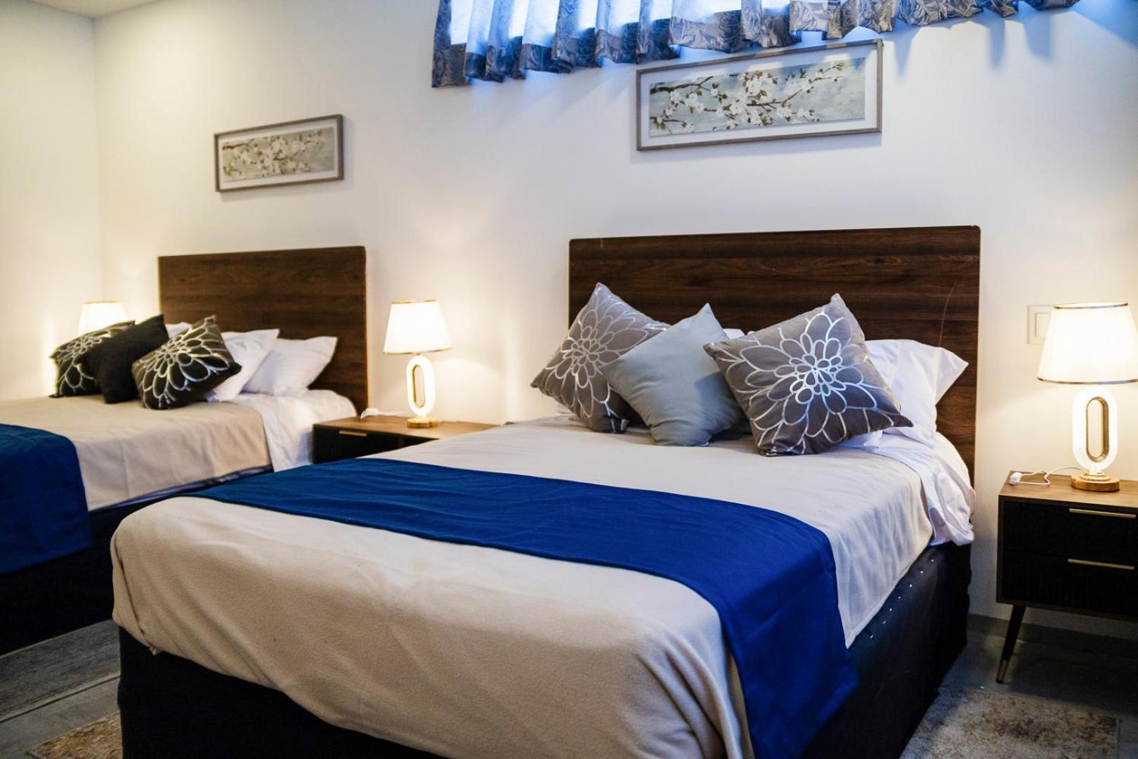 Emma Hotel *