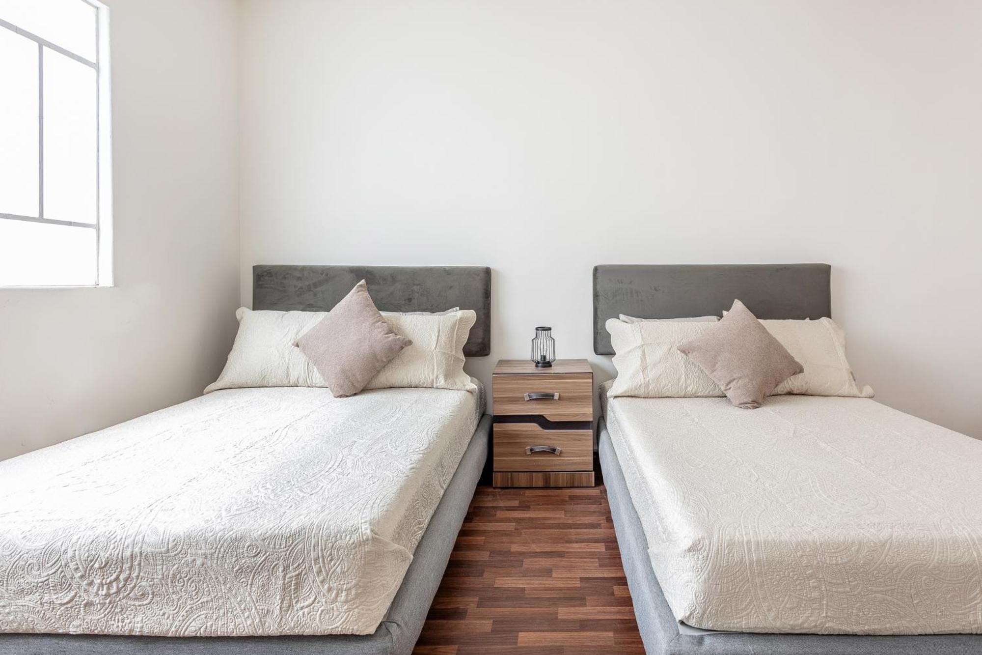 Apartamento Luxury 3br Roma Norte - Wifi- Laundry- Sleeps 10 *
