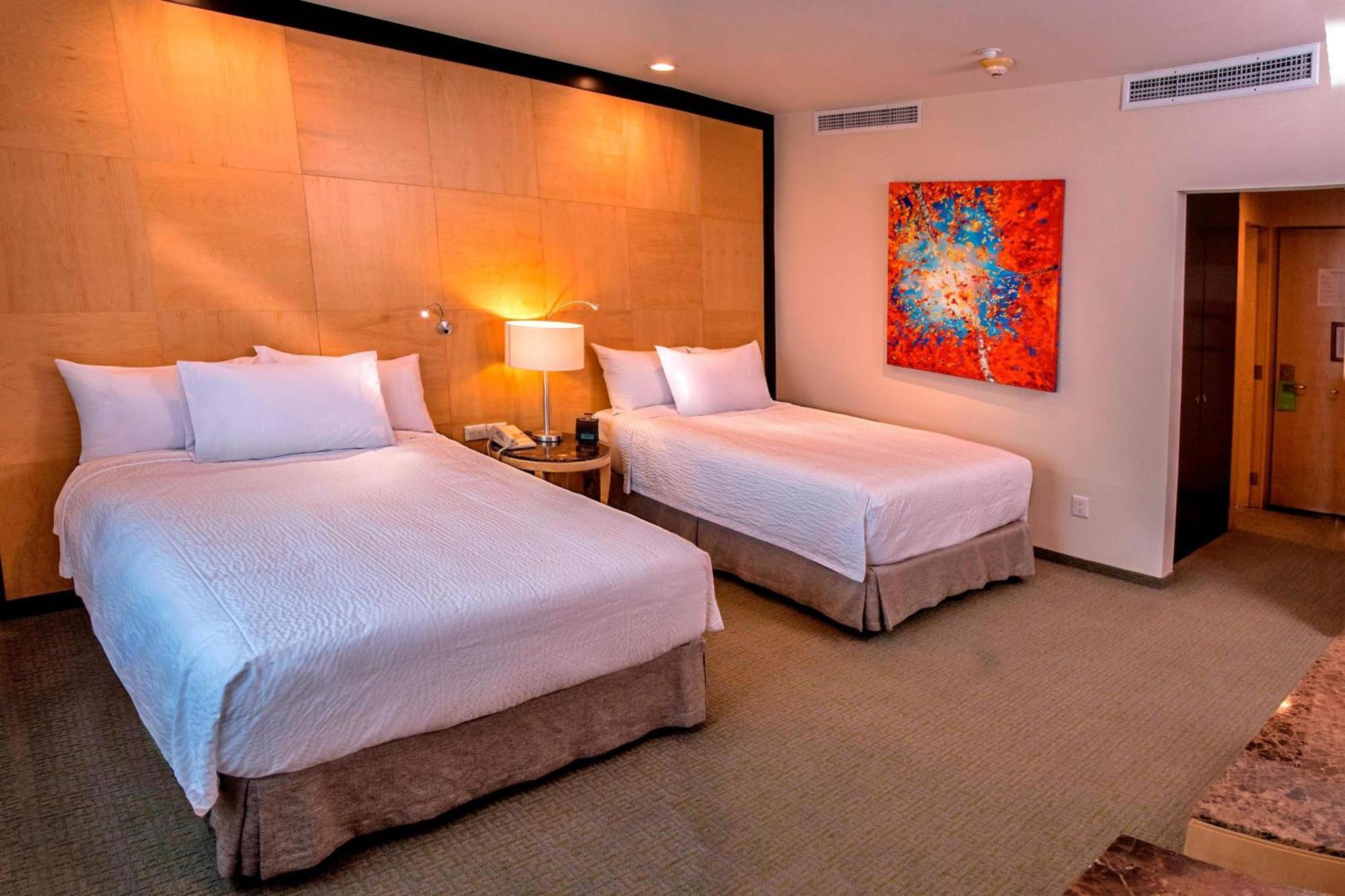 Hotel Courtyard By Marriott Revolucion México DF
