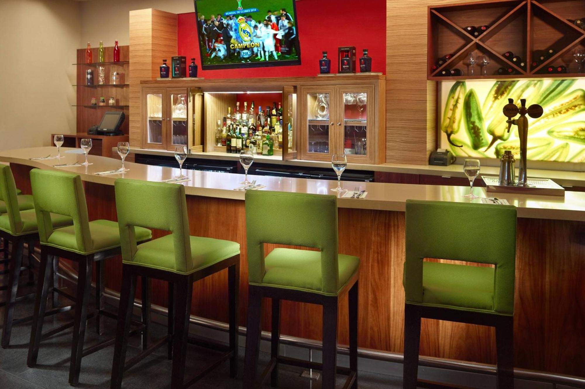 Courtyard By Marriott Mexico Airport