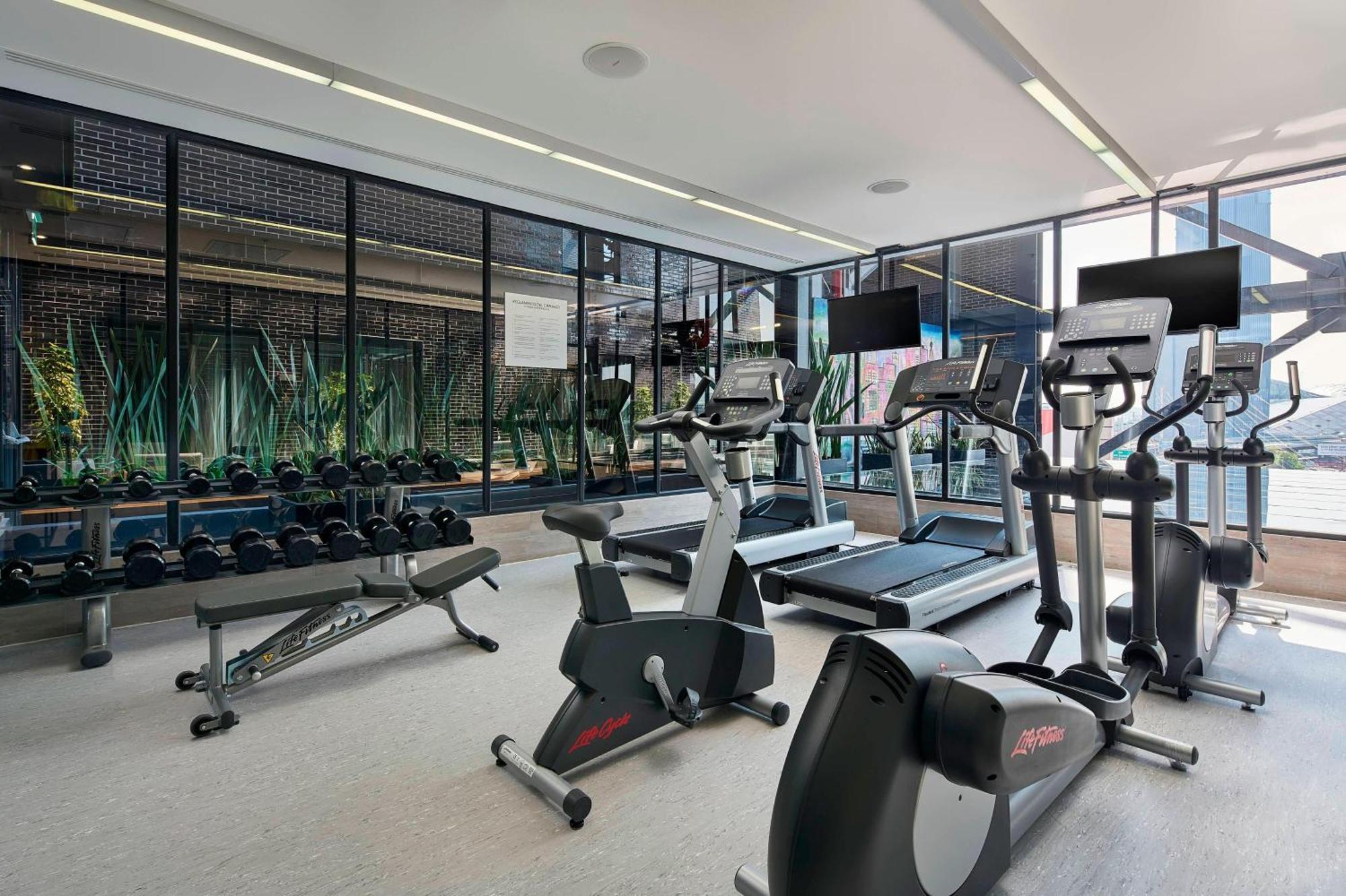 Courtyard By Marriott Mexico Toreo