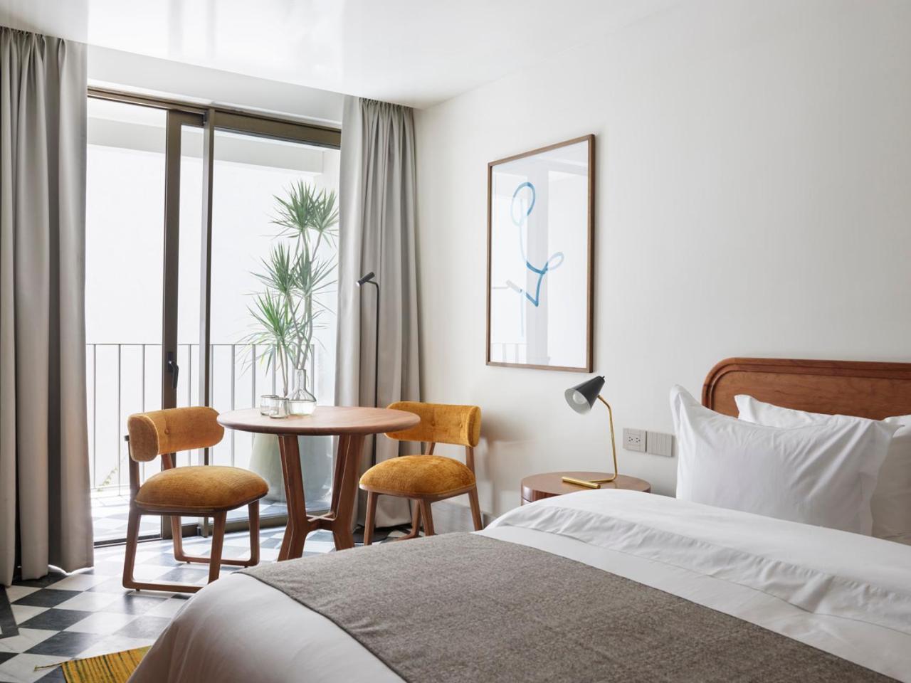 Dama Hotel