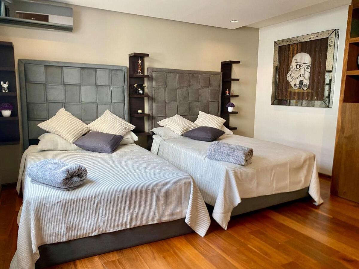 Luxury House With Terraces And Jacuzzi Сasa de vacaciones *
