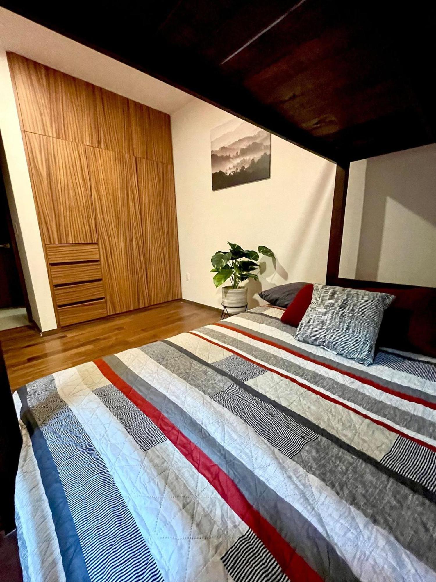 Precioso, Planta Baja Con Terraza En La Del Valle Apartamento