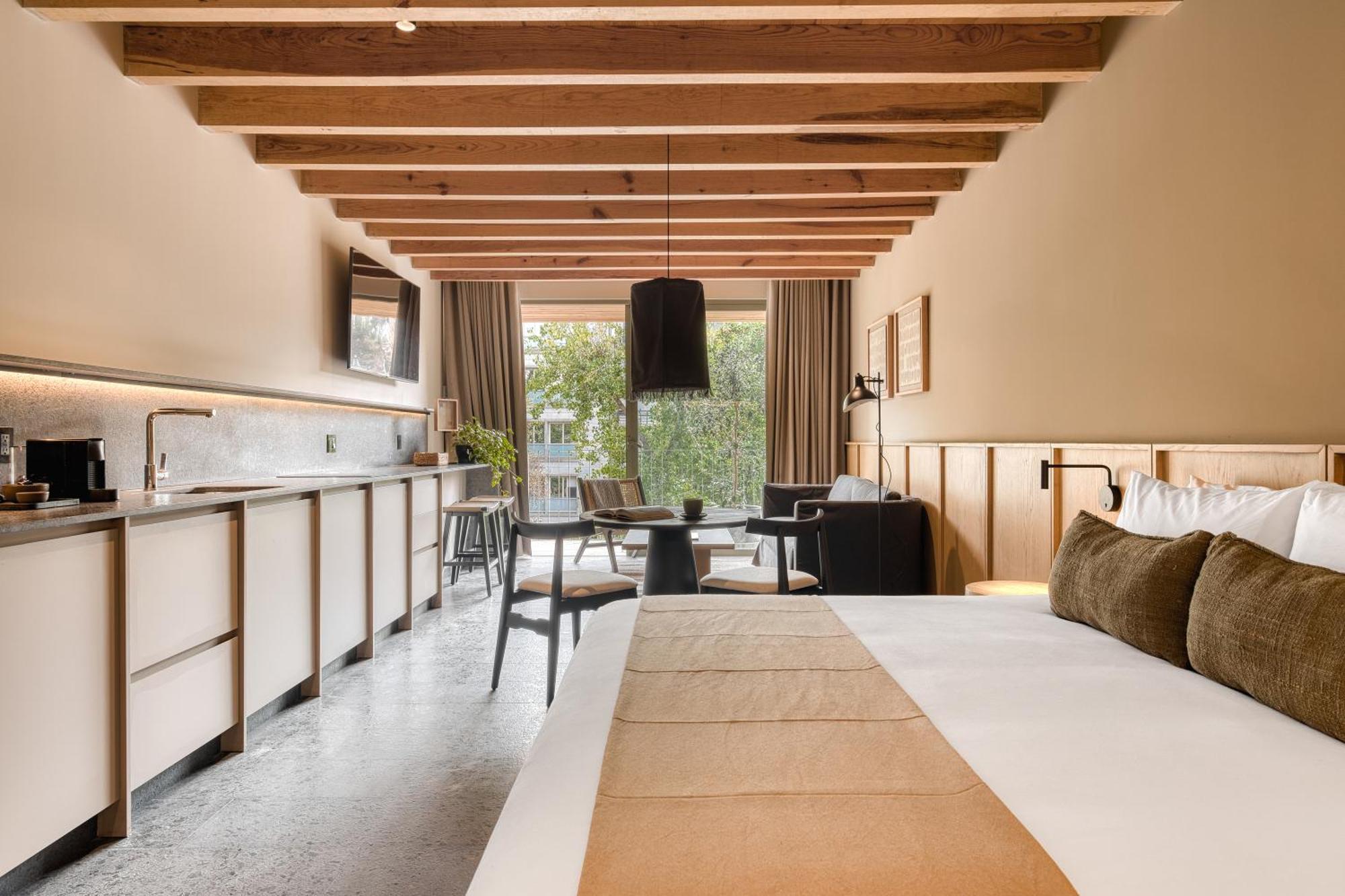 Onto Alvaro Obregon Mexico Hotel 5*