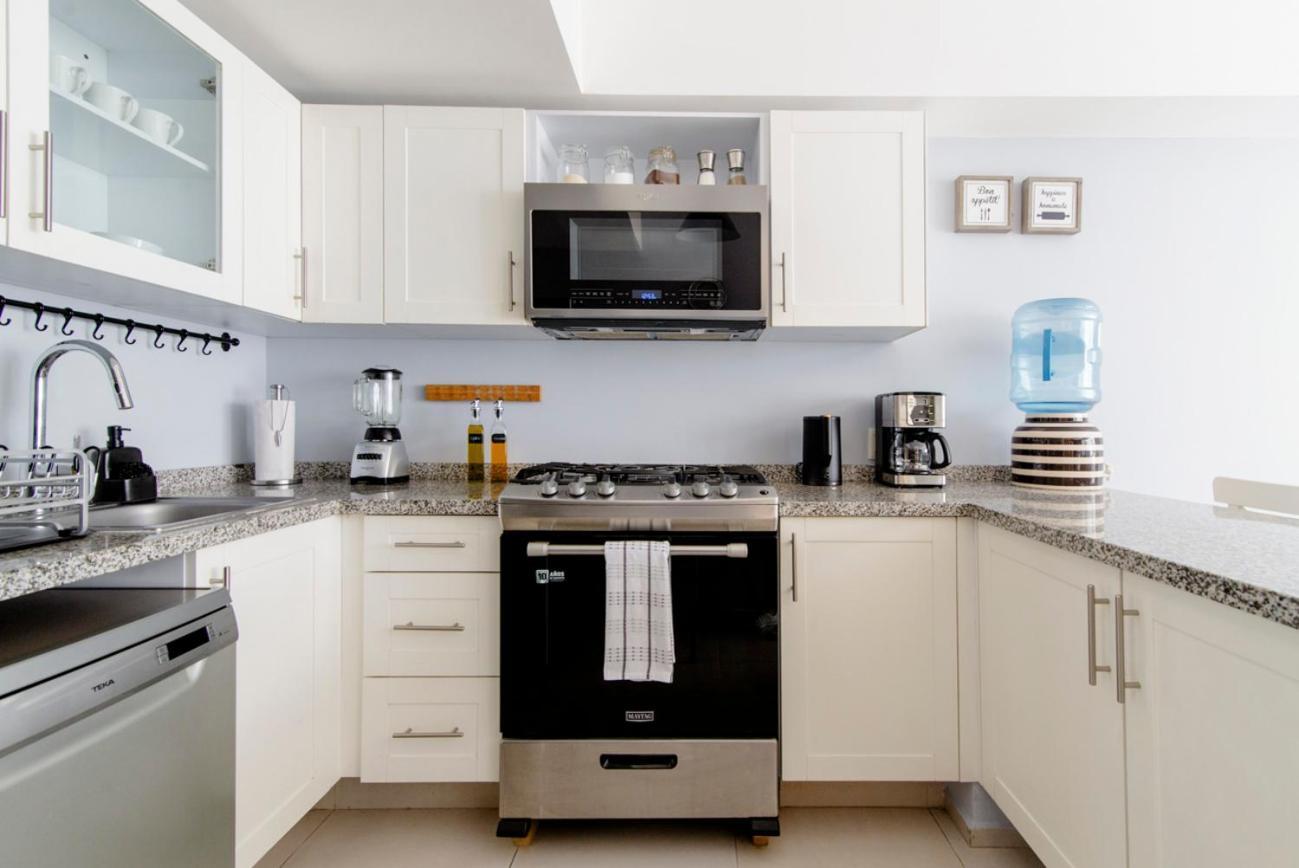 B109 - 2br - 2bth Apartamento *
