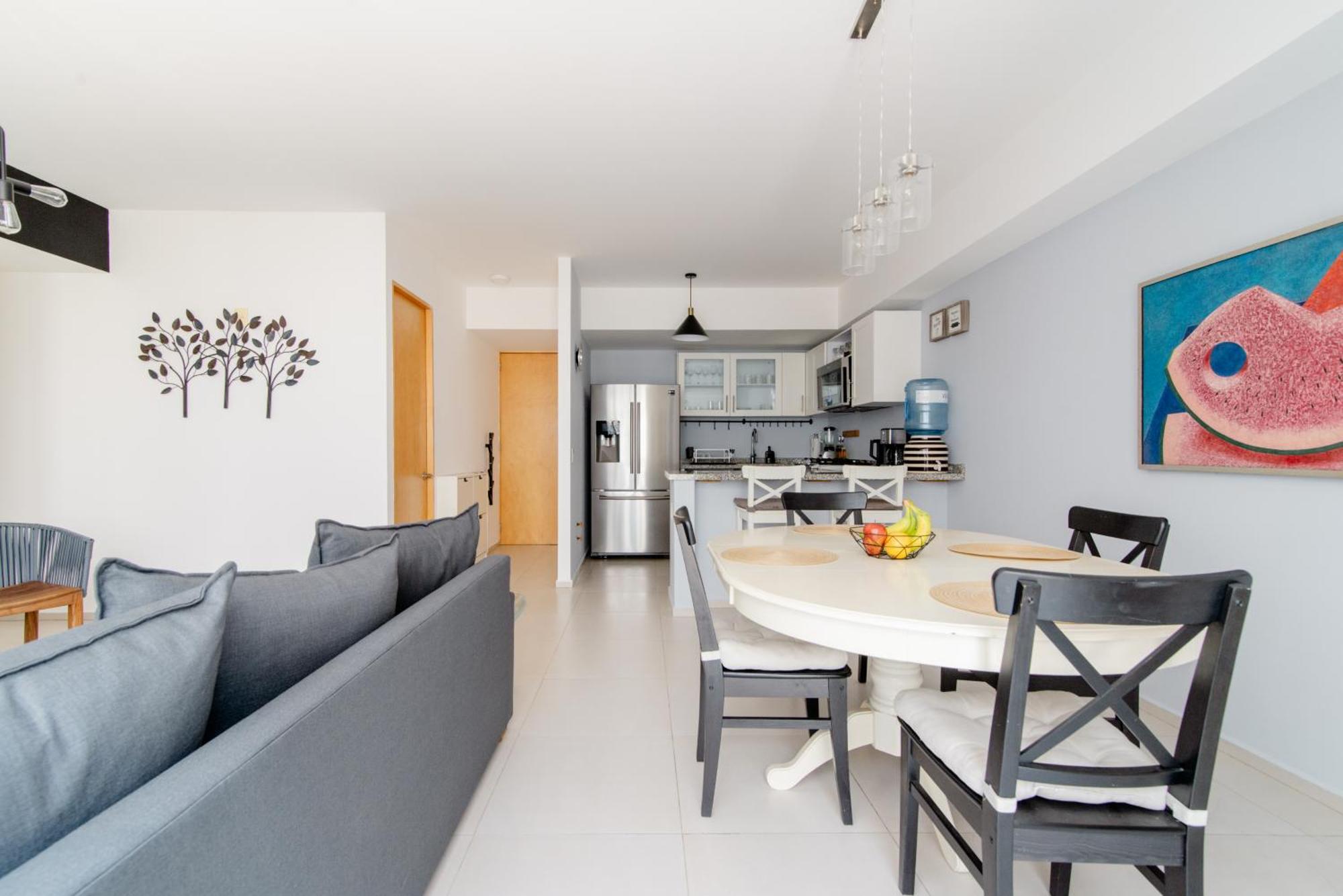 B109 - 2br - 2bth Apartamento *