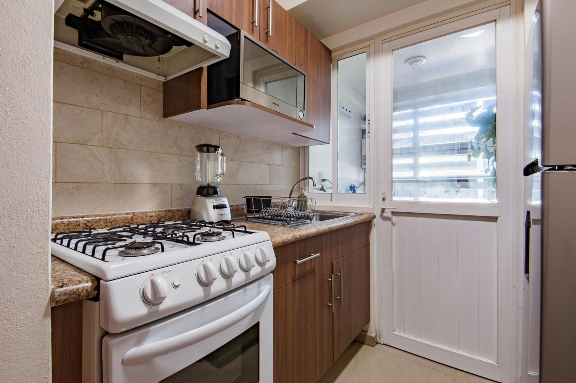 A102 - 1 Bedroom - 1 Bth *