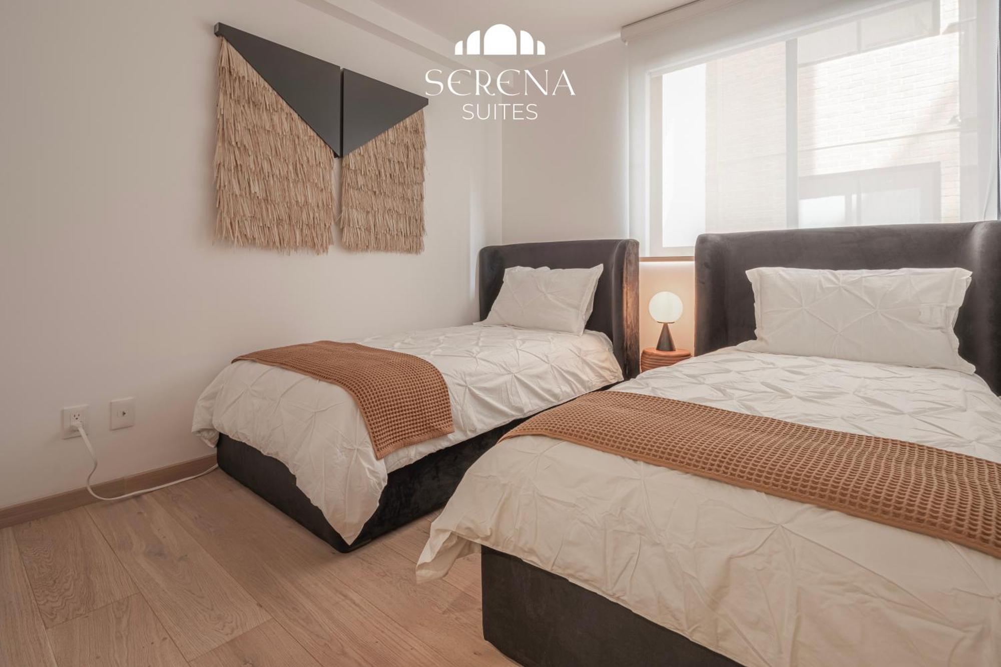 Elegant With Skydeck Pool In Condesa
