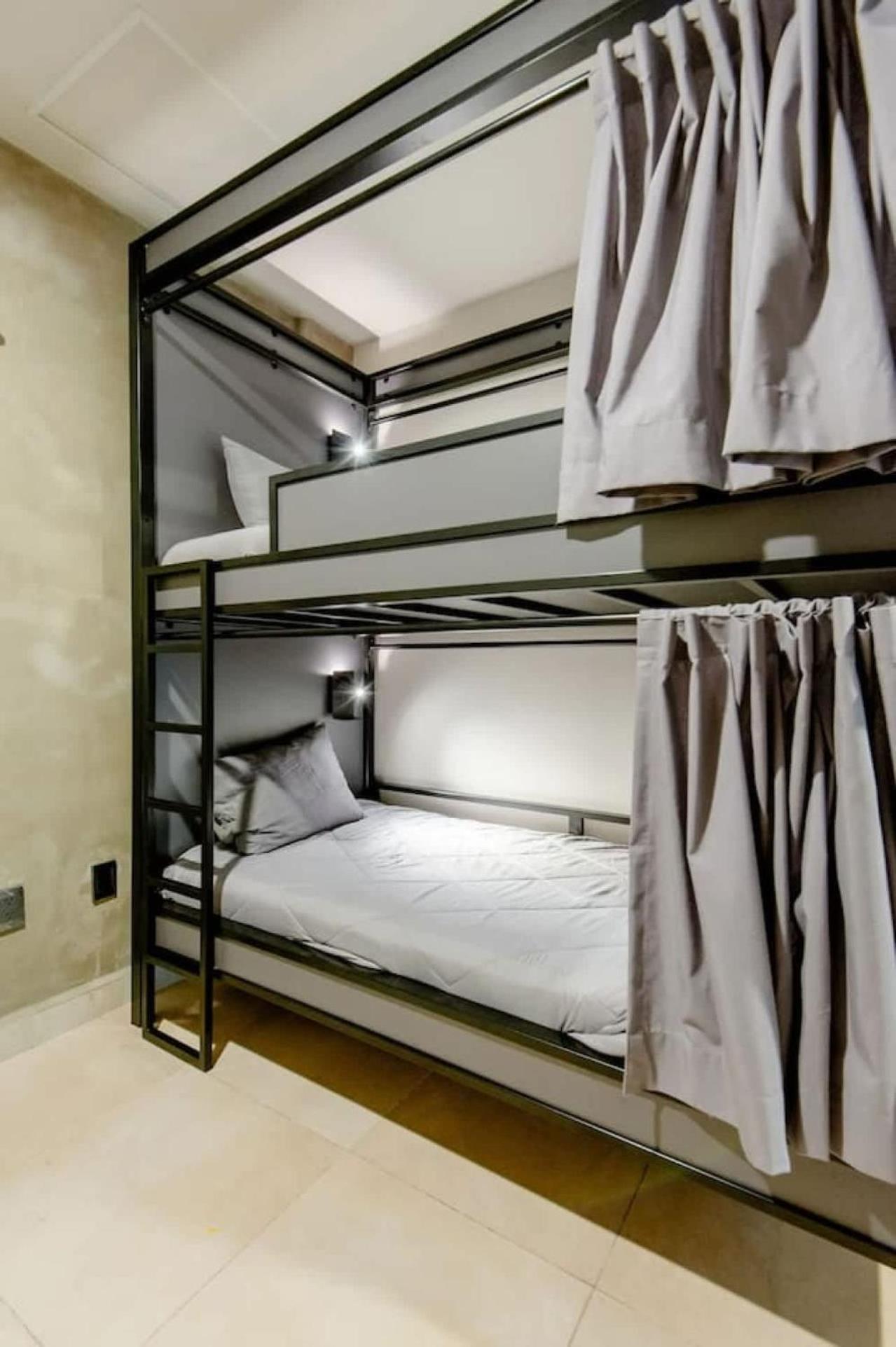 Bed Mixed Shared Mexico City