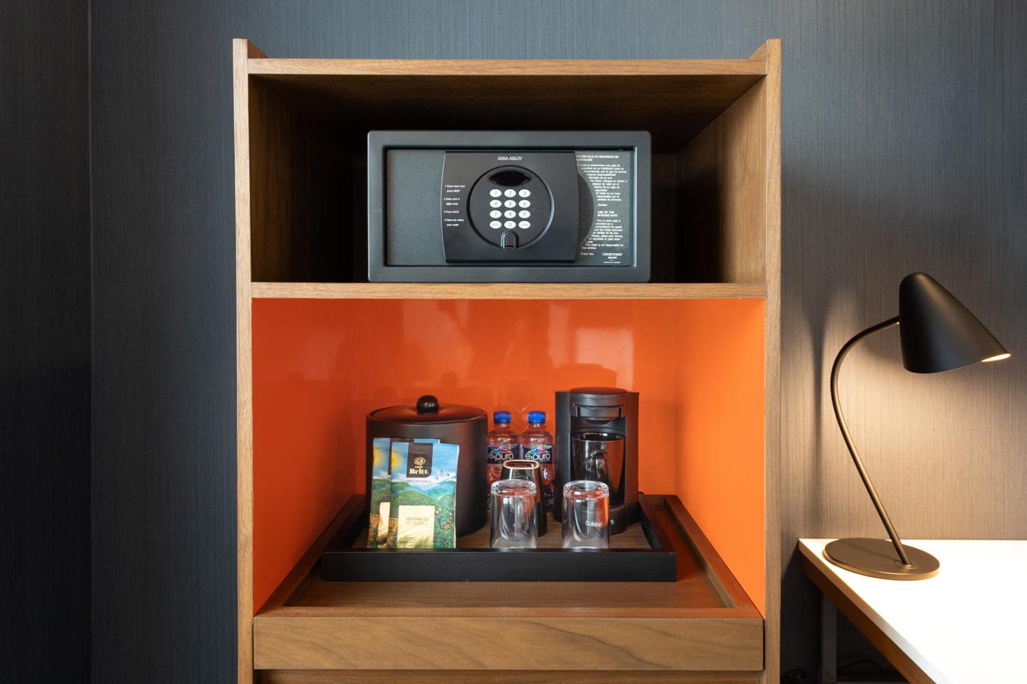 Courtyard By Marriott Airport Hotel Mexico City
