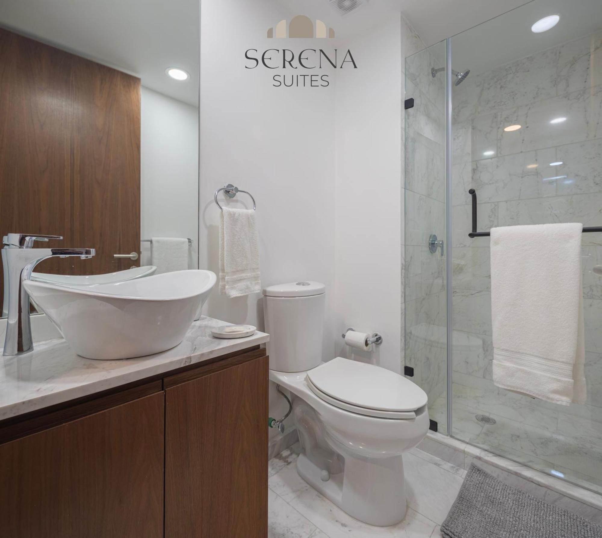 Stylish With Picturesque Rooftop Pool In Condesa Apartamento