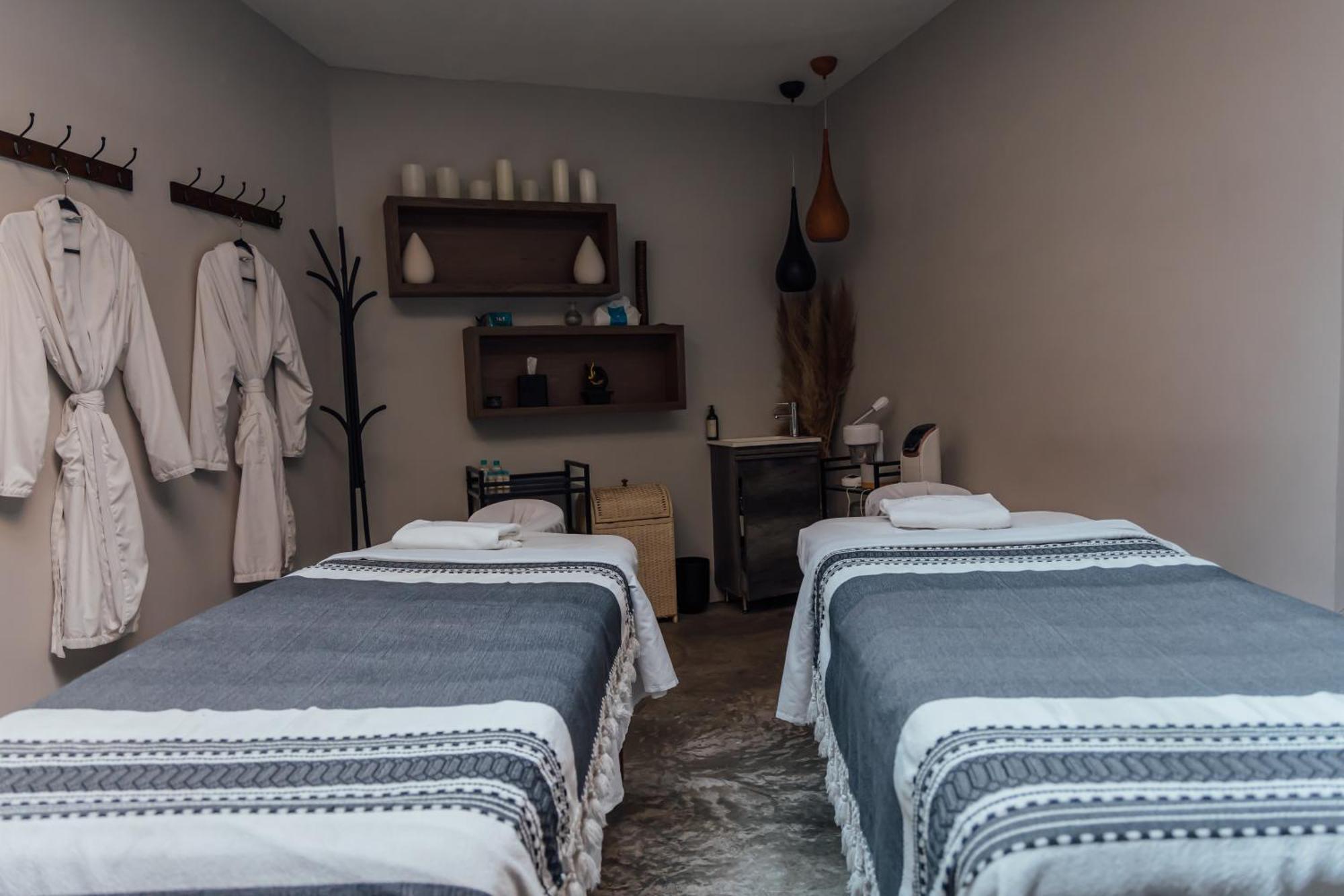 Agata Boutique & 5*