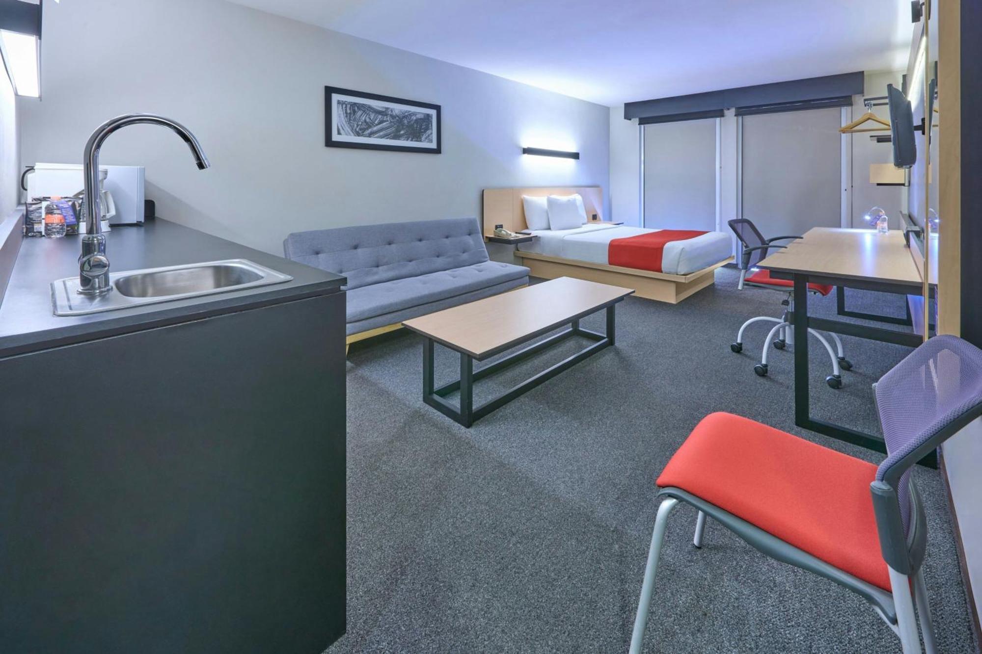 Hotel Express Cdmx Plaza 4*