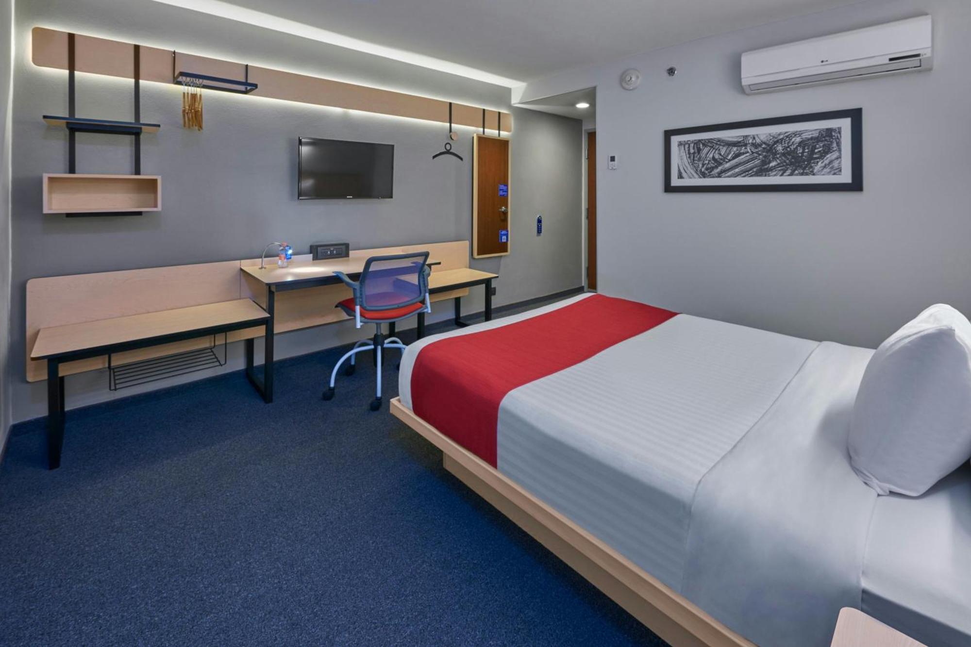 Express Cdmx Plaza Hotel 4*