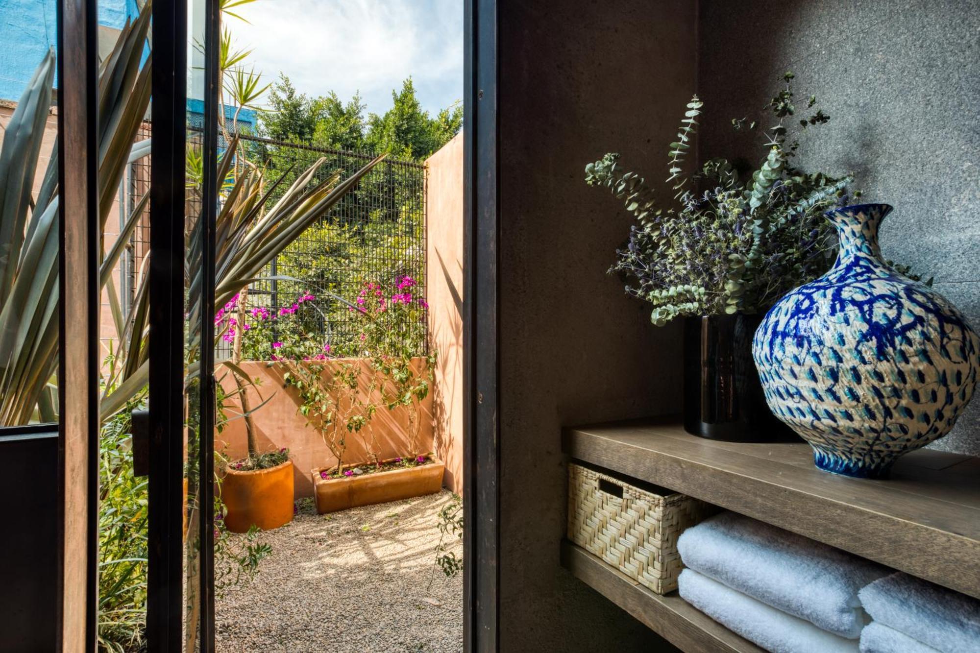 Casa Tenue 4*