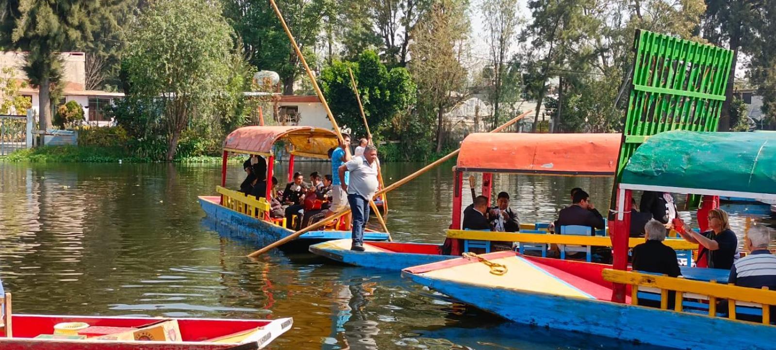 Trajinerasnativitasadventuretours Hotel en barco *