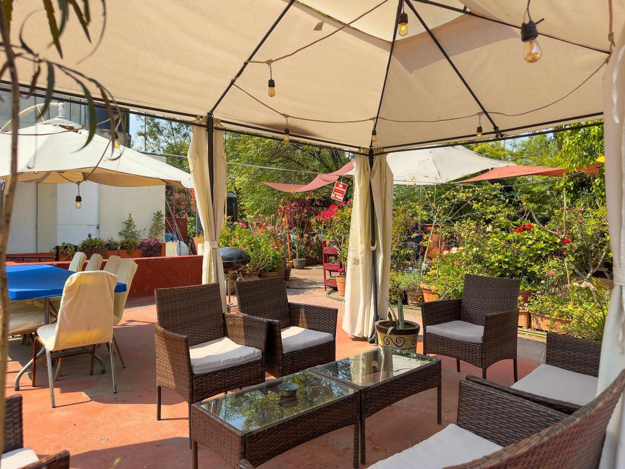 Excellent Location Wide House 5 Bedroom Roma Sur Сasa de vacaciones