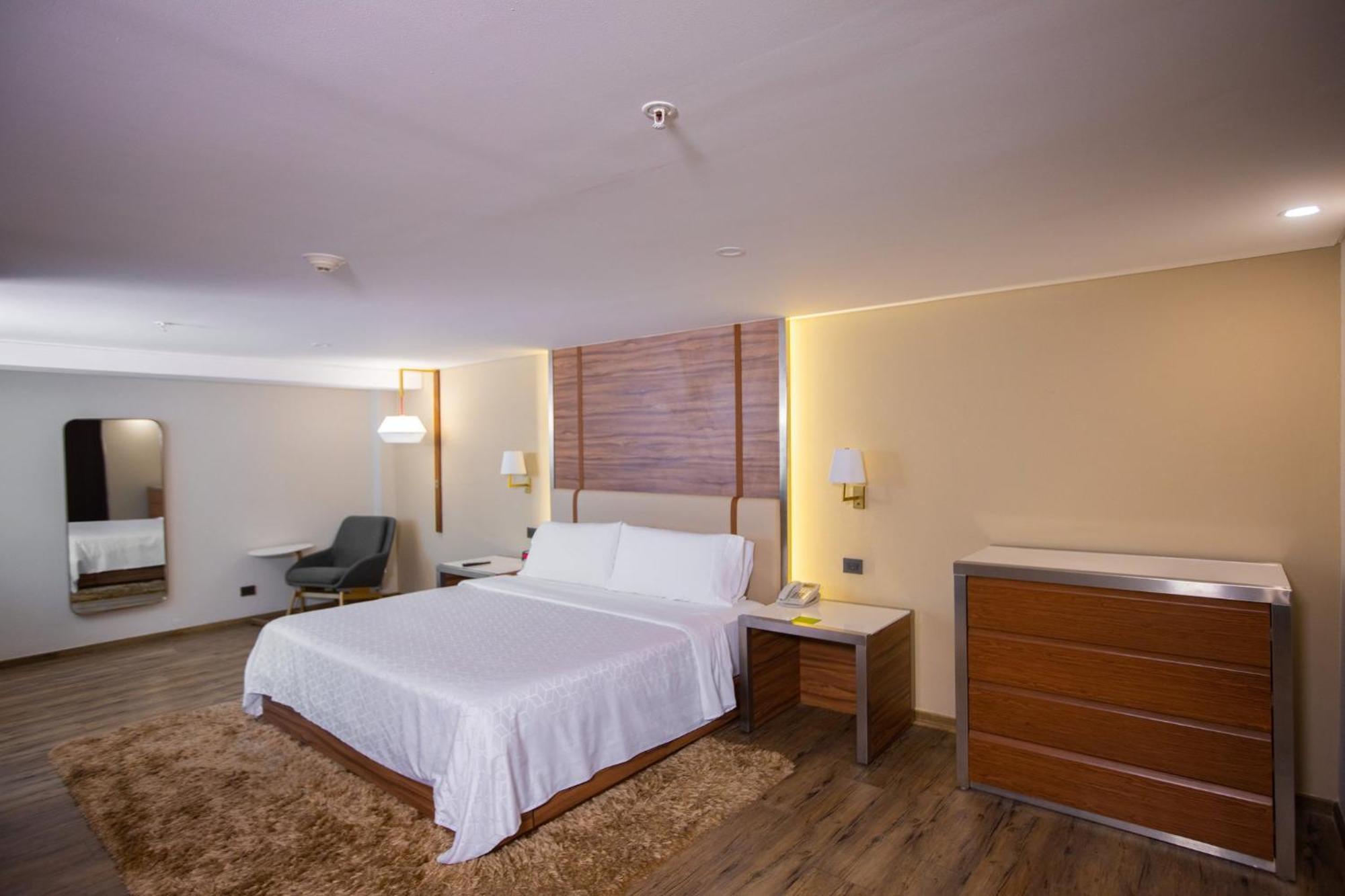 Holiday Inn Buenavista, an IHG hotel México DF
