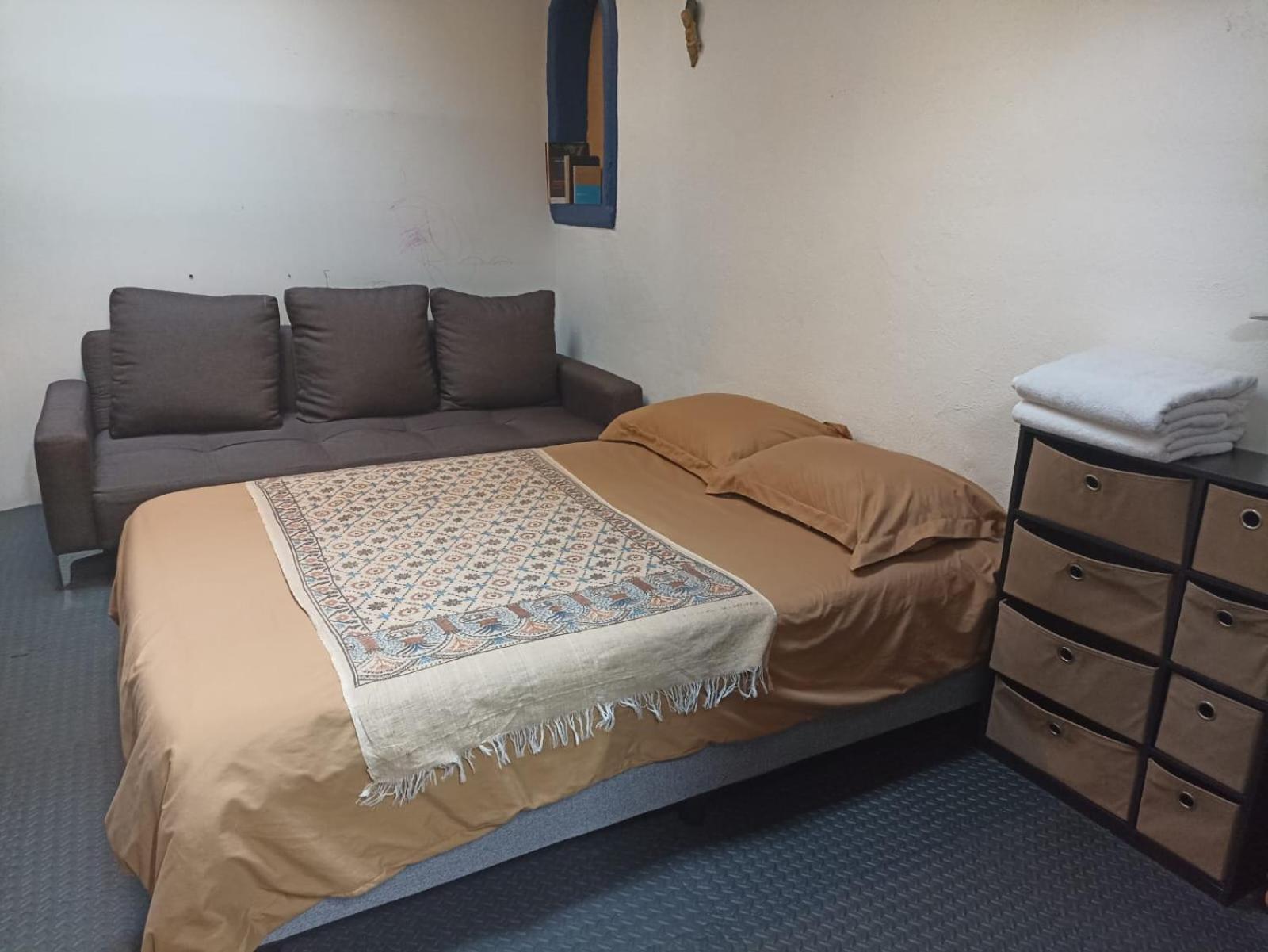 Casa Aimee Pensión *
