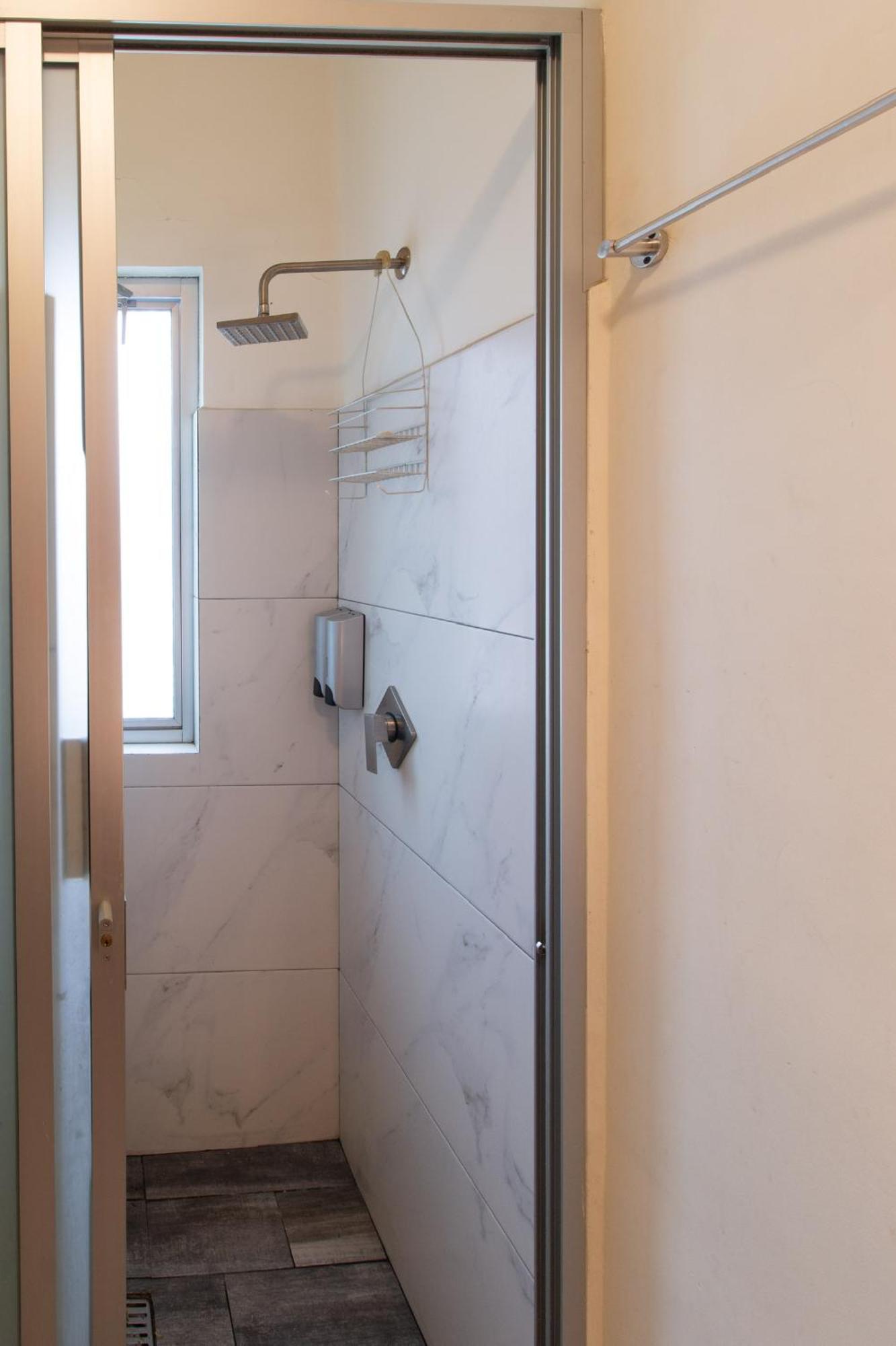 Habitación en casa particular Departamento Remodelado Y Compartido En Roma Sur, Cerca Centro Medico
