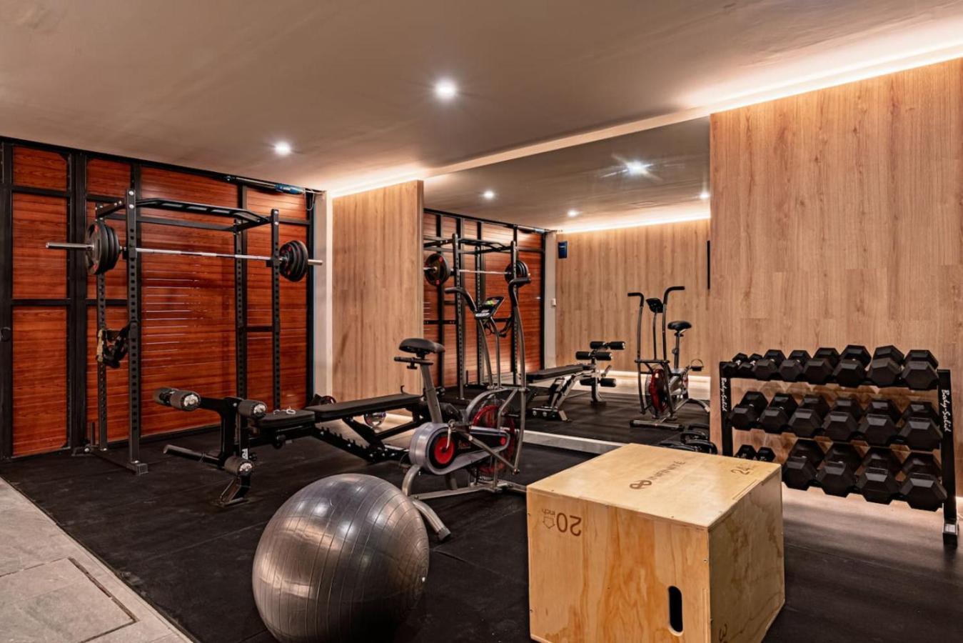 Spacious 6br With Gym And Terrace In Roma Sur *