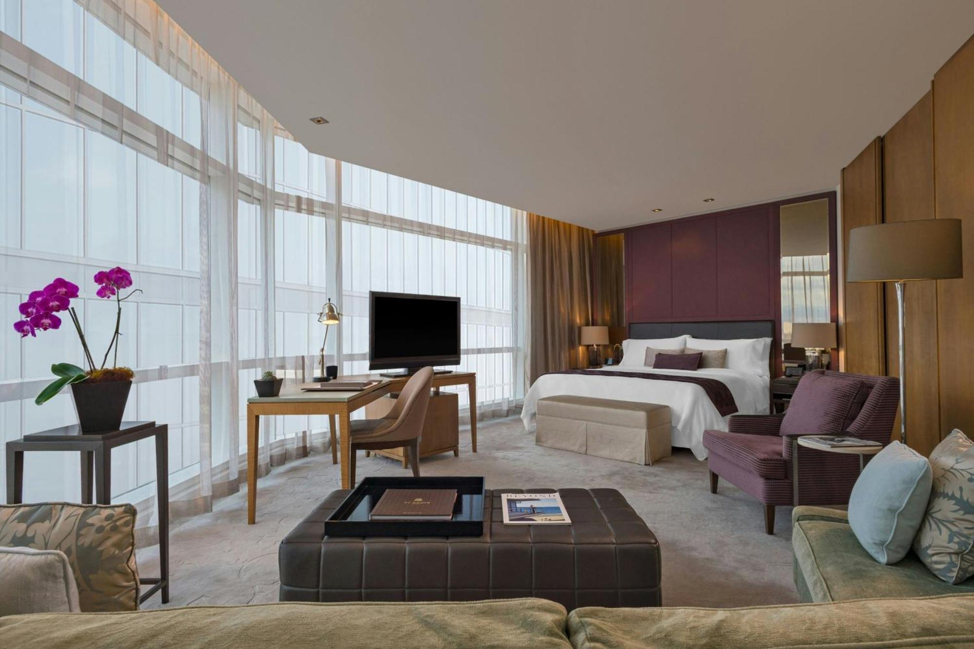 The St. Regis 5*